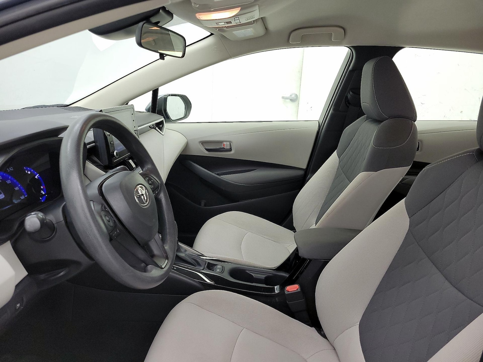 2022 Toyota Corolla LE - Photo 12