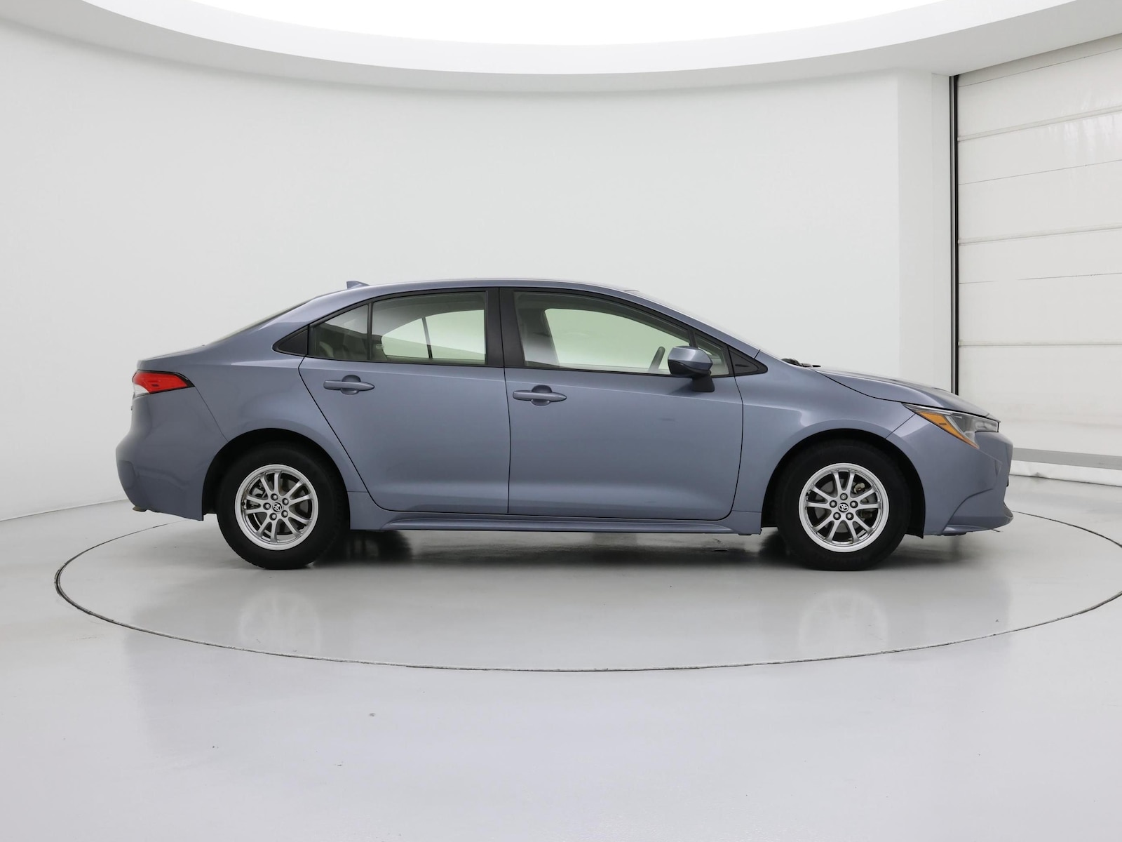 2022 Toyota Corolla LE - Photo 8