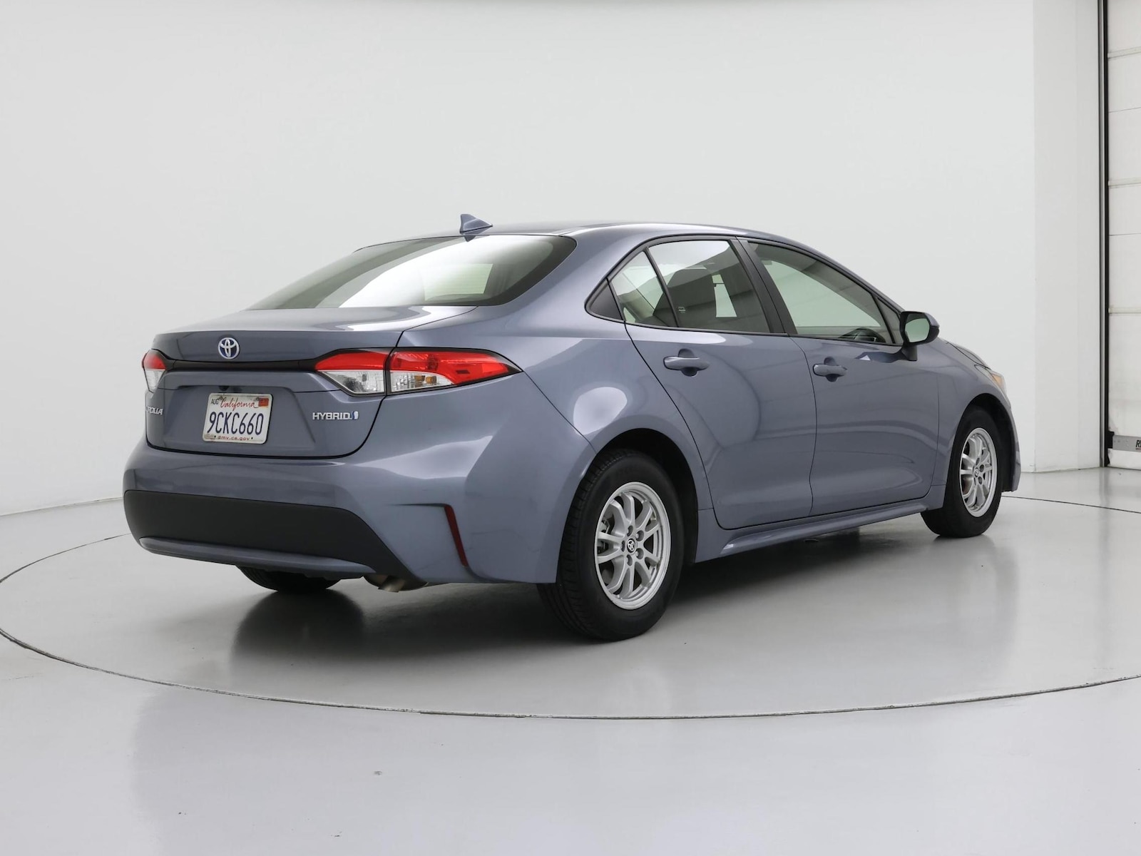 2022 Toyota Corolla LE - Photo 9
