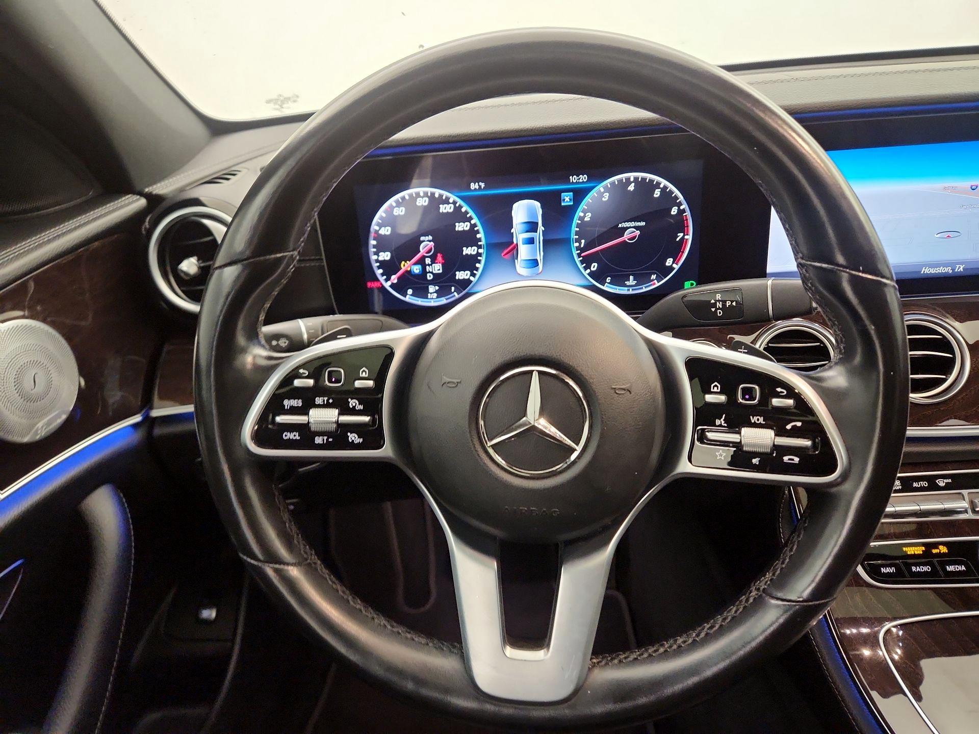 Thumbnail: 2020 Mercedes-Benz E-Class - 10