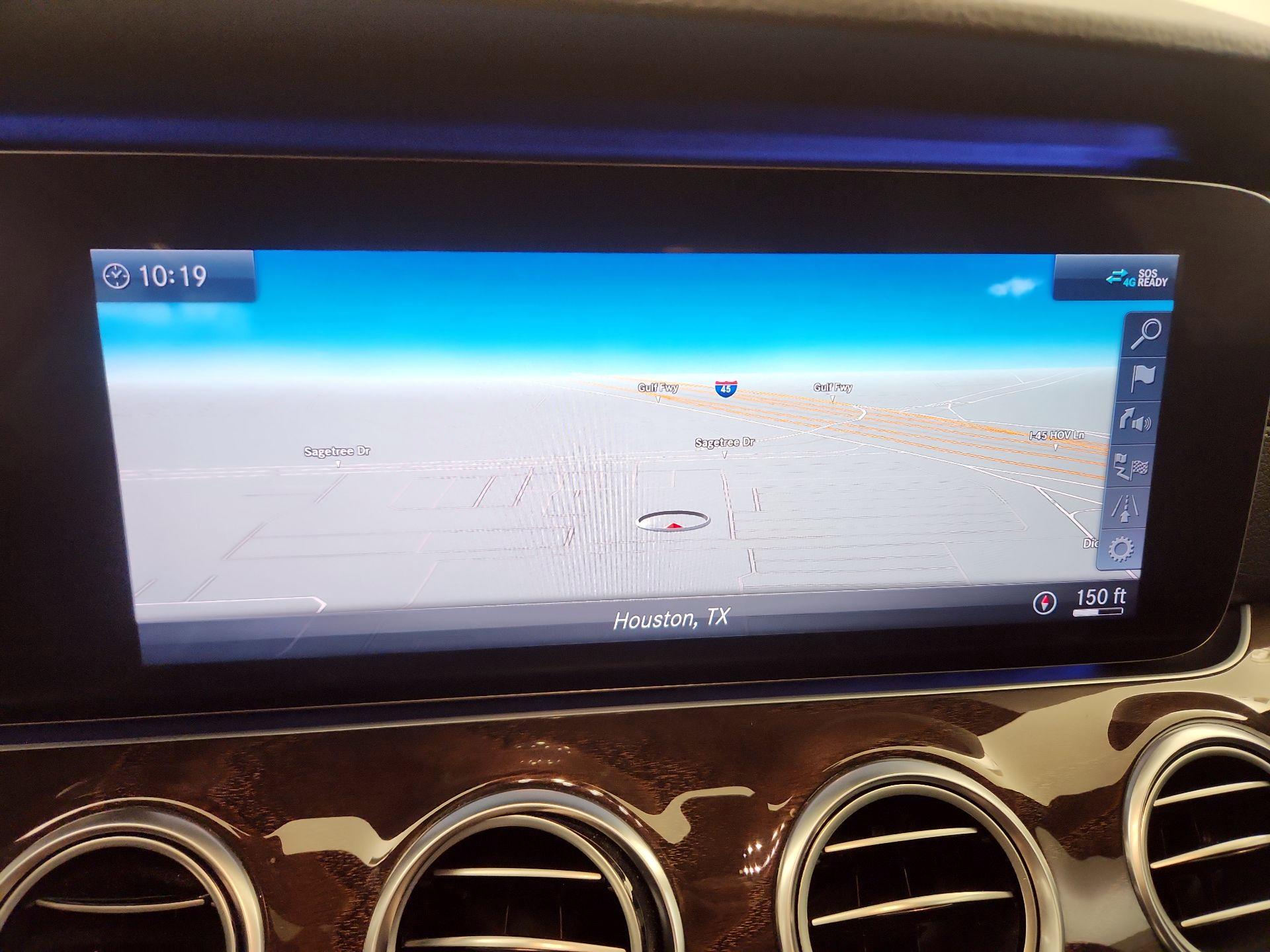 Thumbnail: 2020 Mercedes-Benz E-Class - 14