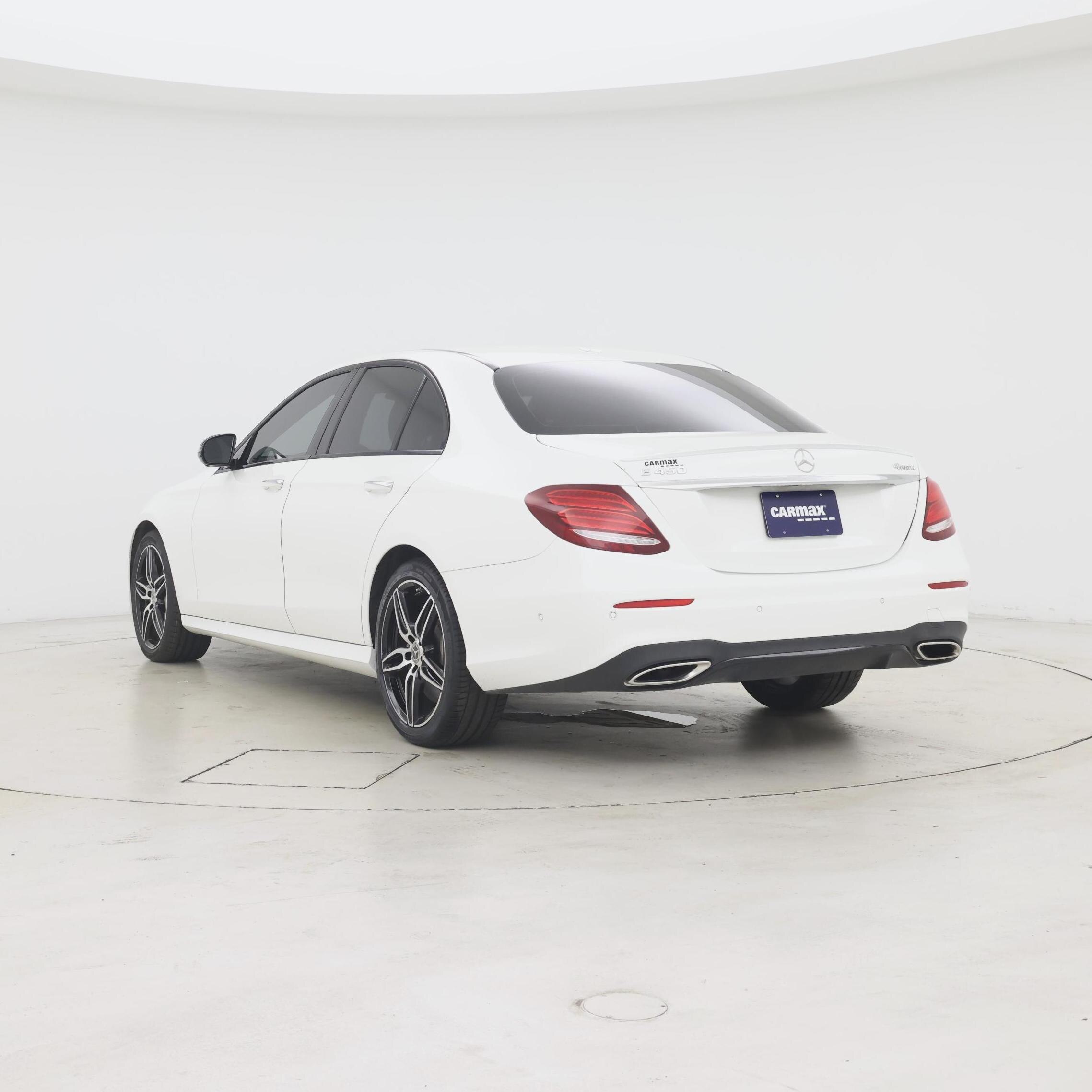 Thumbnail: 2020 Mercedes-Benz E-Class - 2