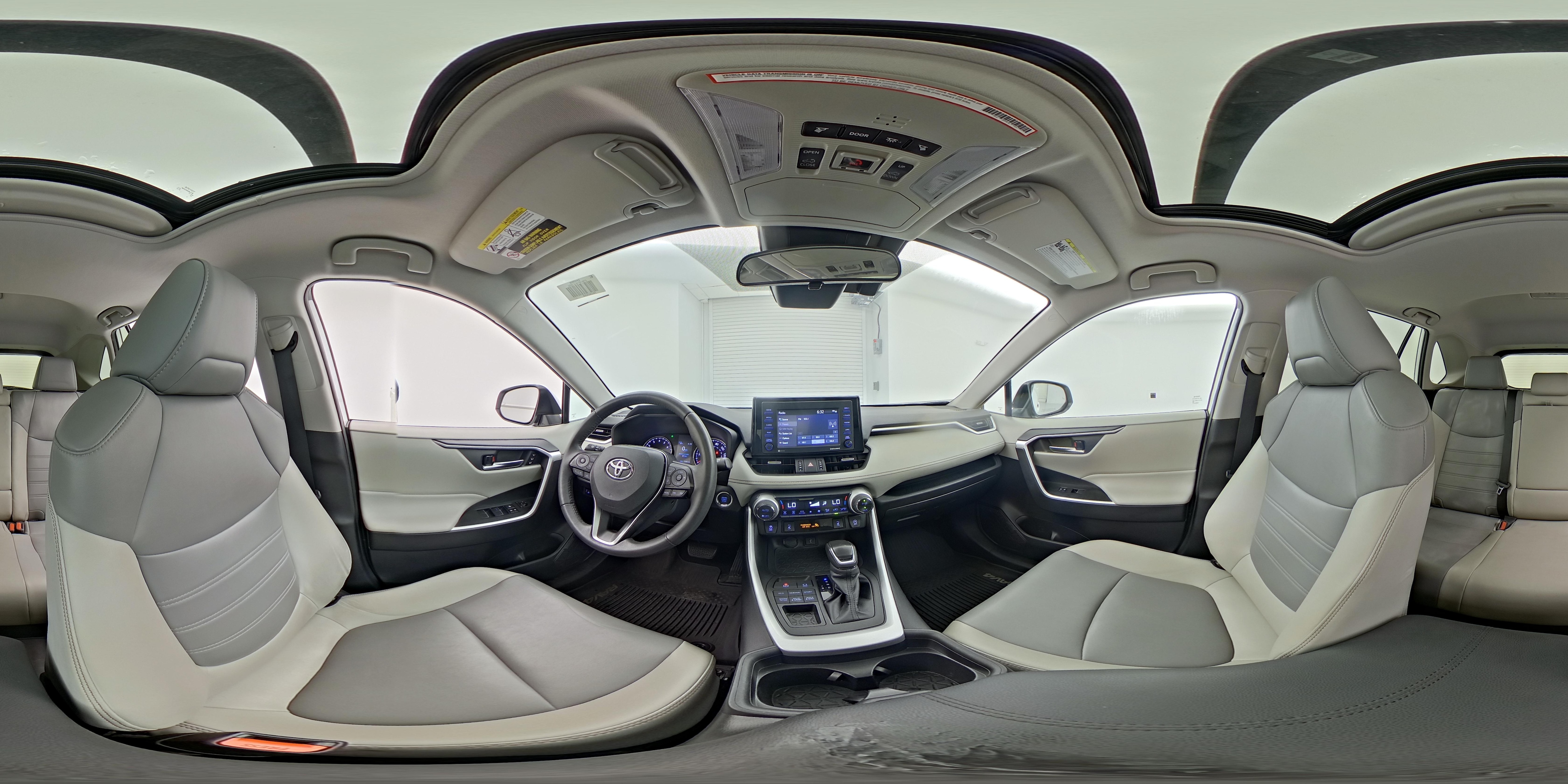 2020 Toyota RAV4 XLE Premium - Photo 26