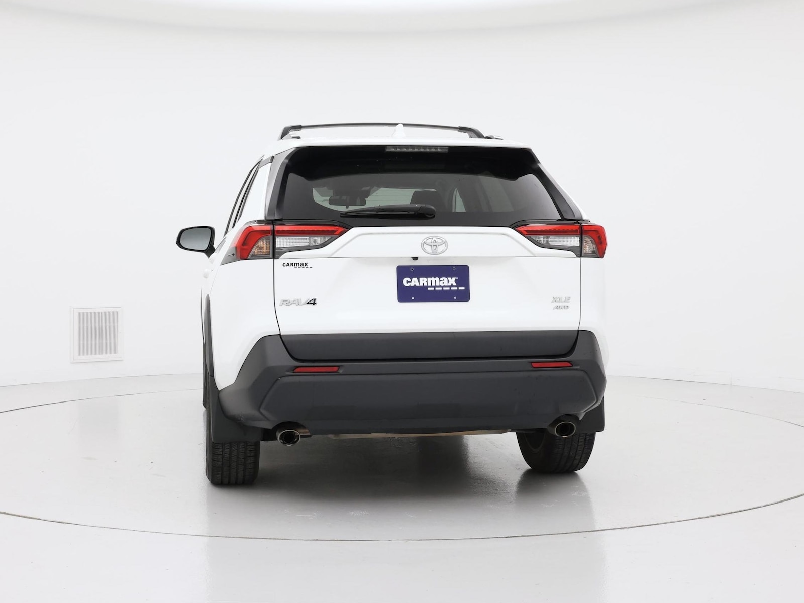 2020 Toyota RAV4 XLE Premium - Photo 7