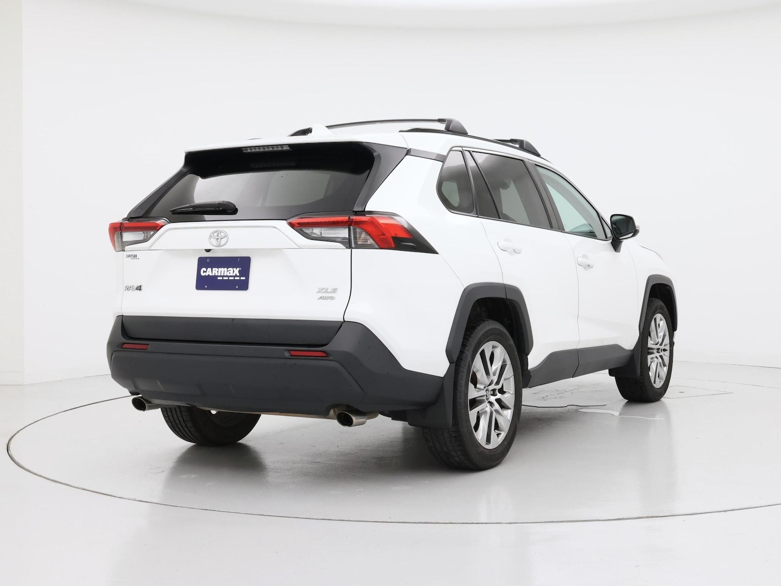 2020 Toyota RAV4 XLE Premium - Photo 9