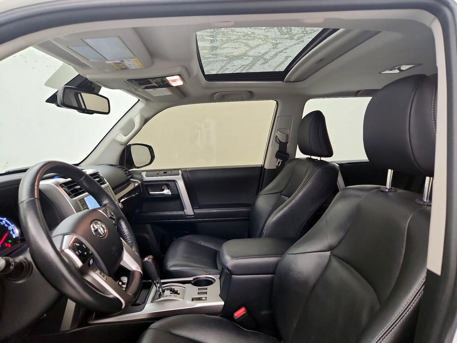 Sunroof(s) & Overhead Airbags