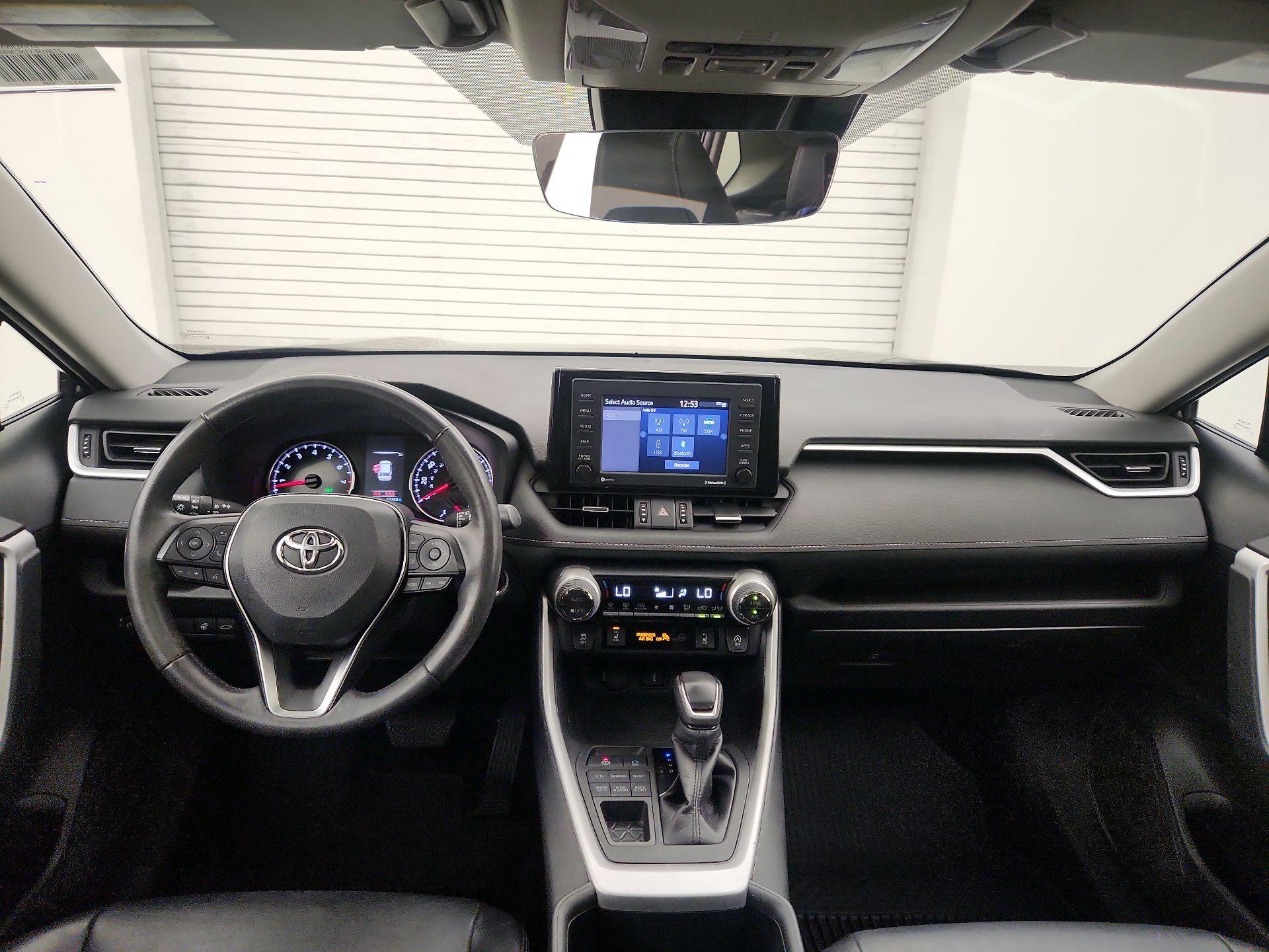 Thumbnail: 2022 Toyota RAV4 - 9