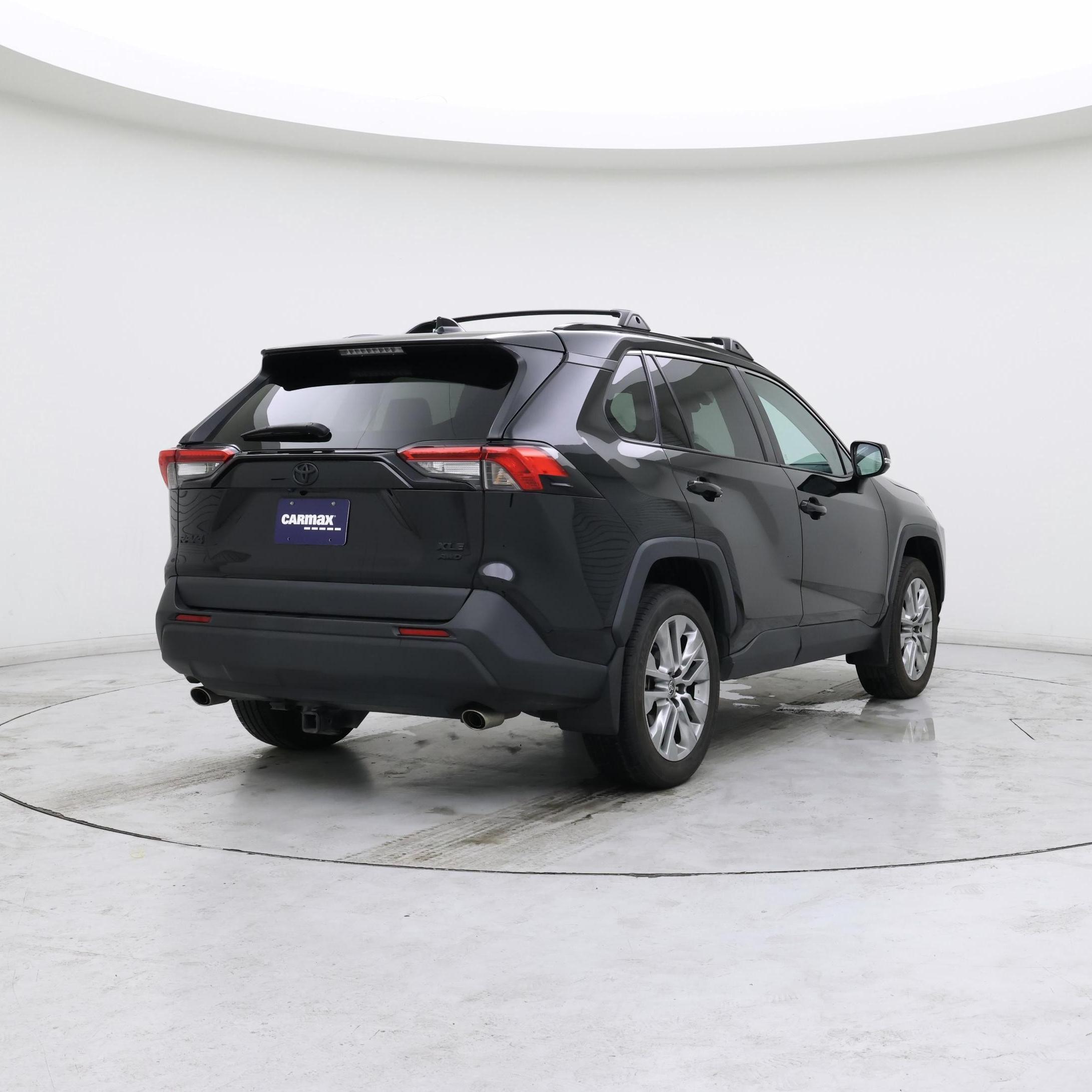Thumbnail: 2022 Toyota RAV4 - 8