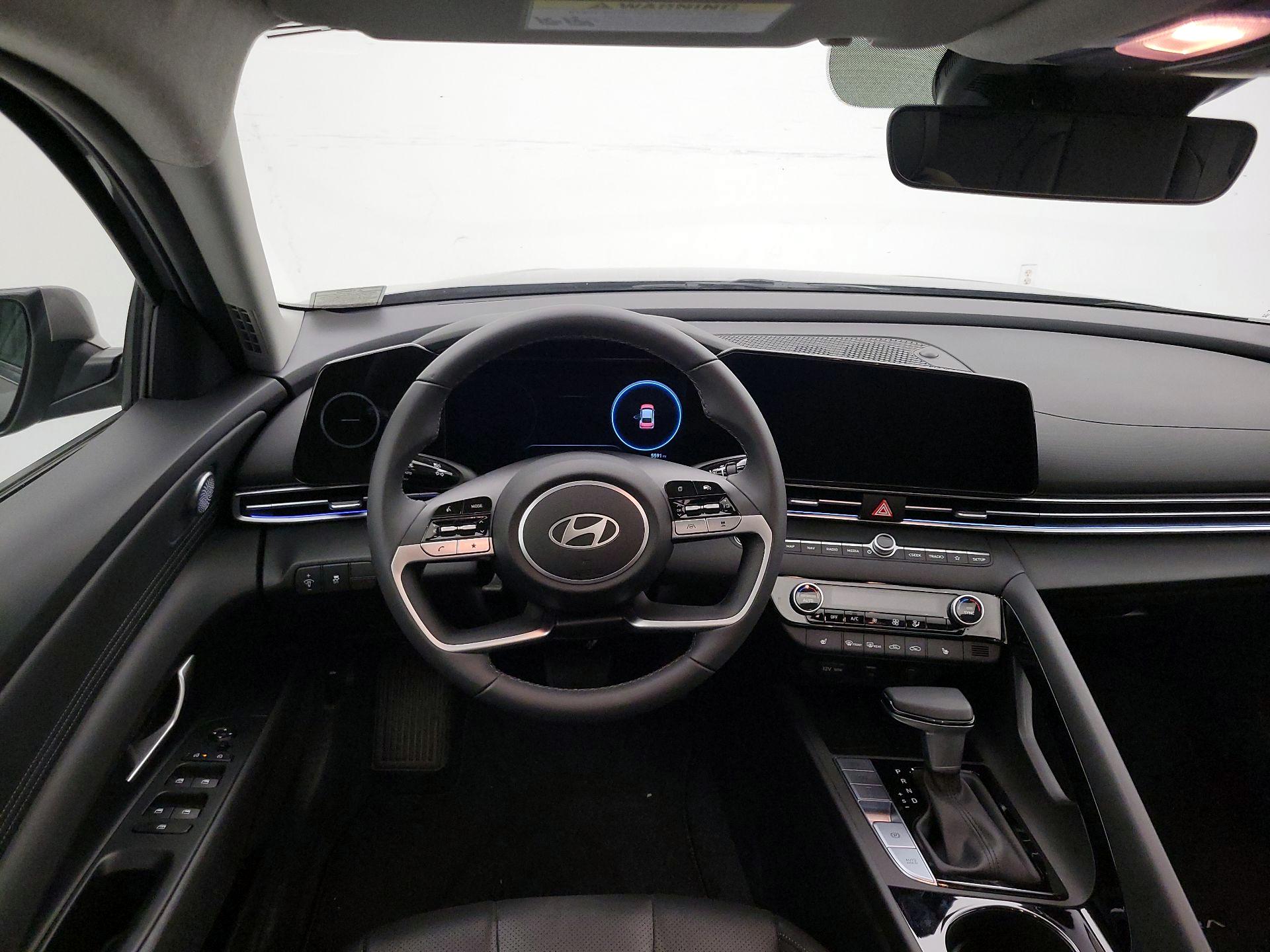 Thumbnail: 2024 Hyundai Elantra - 10