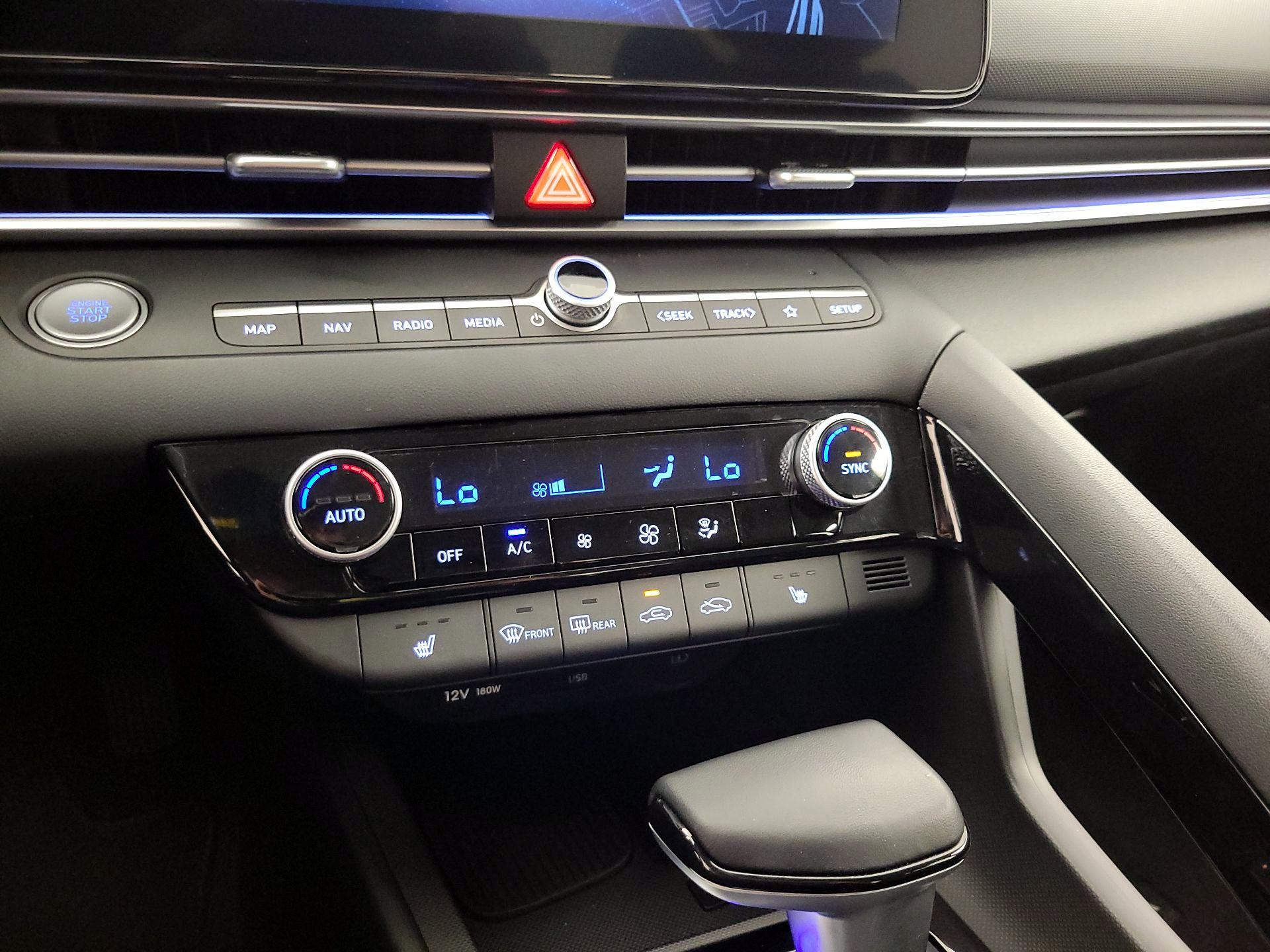 Thumbnail: 2024 Hyundai Elantra - 17
