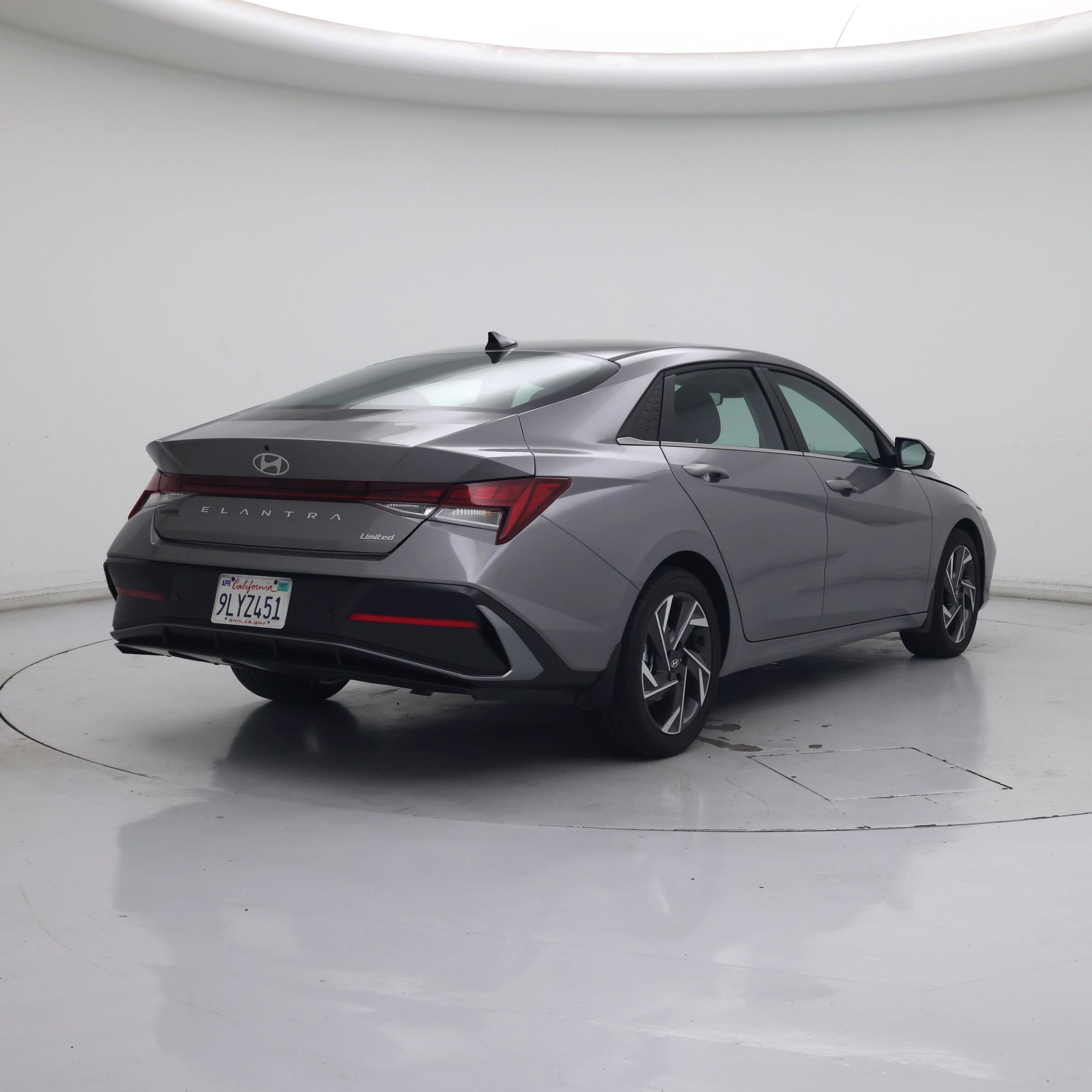 Thumbnail: 2024 Hyundai Elantra - 8