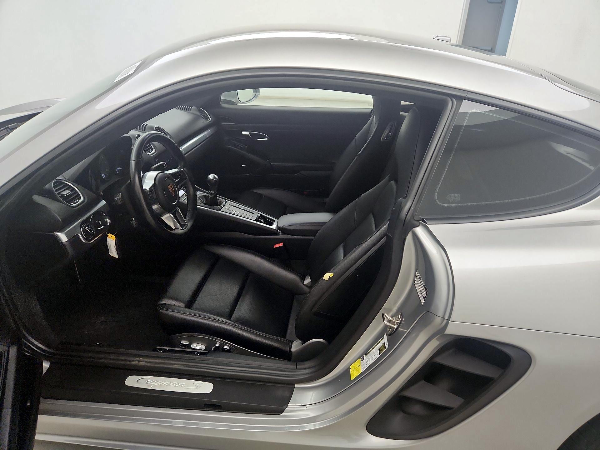 Thumbnail: 2018 Porsche 718 Cayman - 9