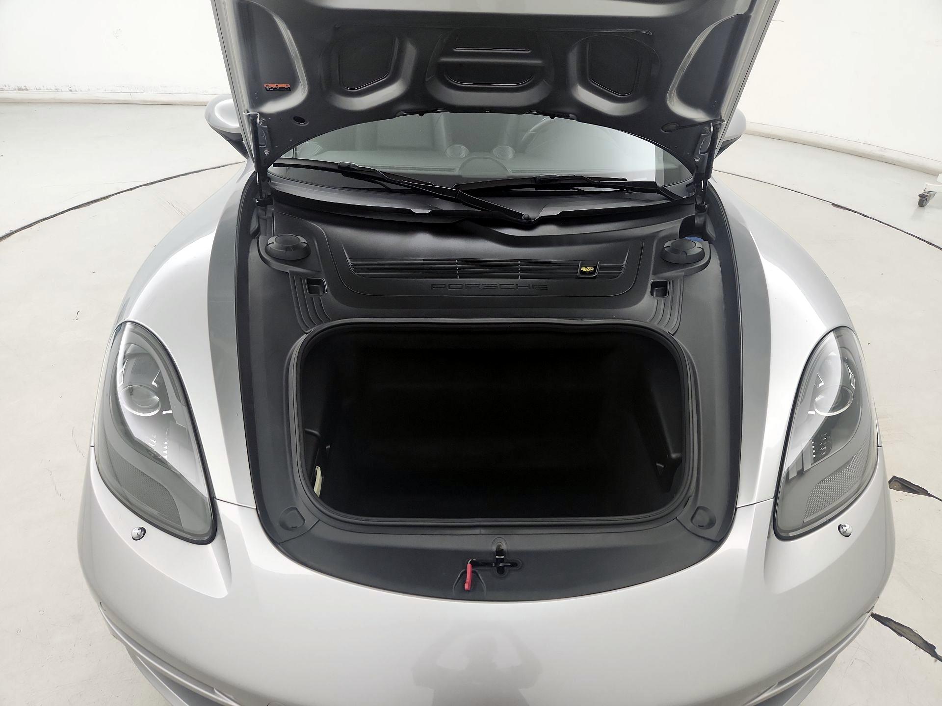 Thumbnail: 2018 Porsche 718 Cayman - 18