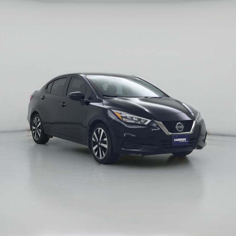2022 Nissan Versa SR
