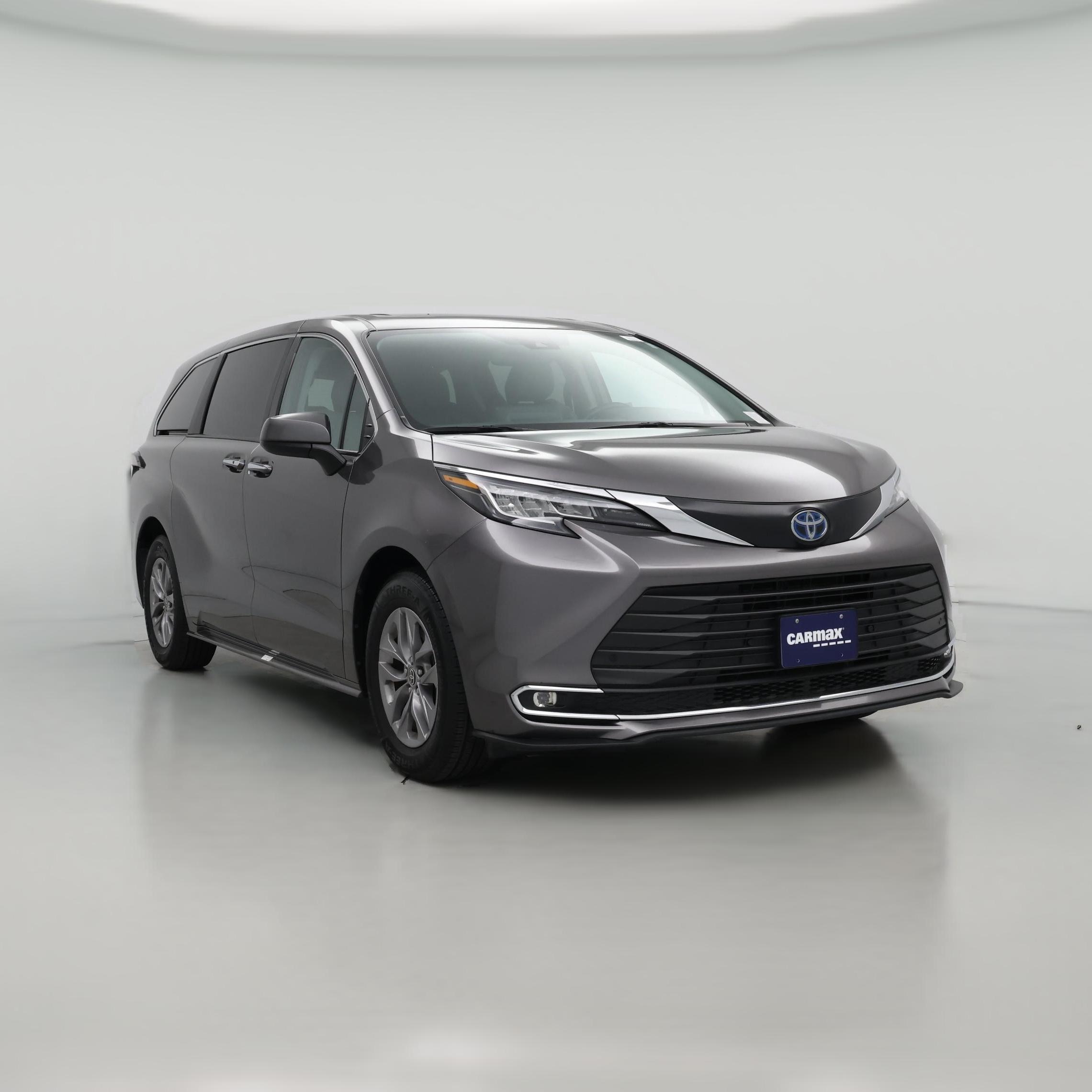 Thumbnail: 2023 Toyota Sienna - 1