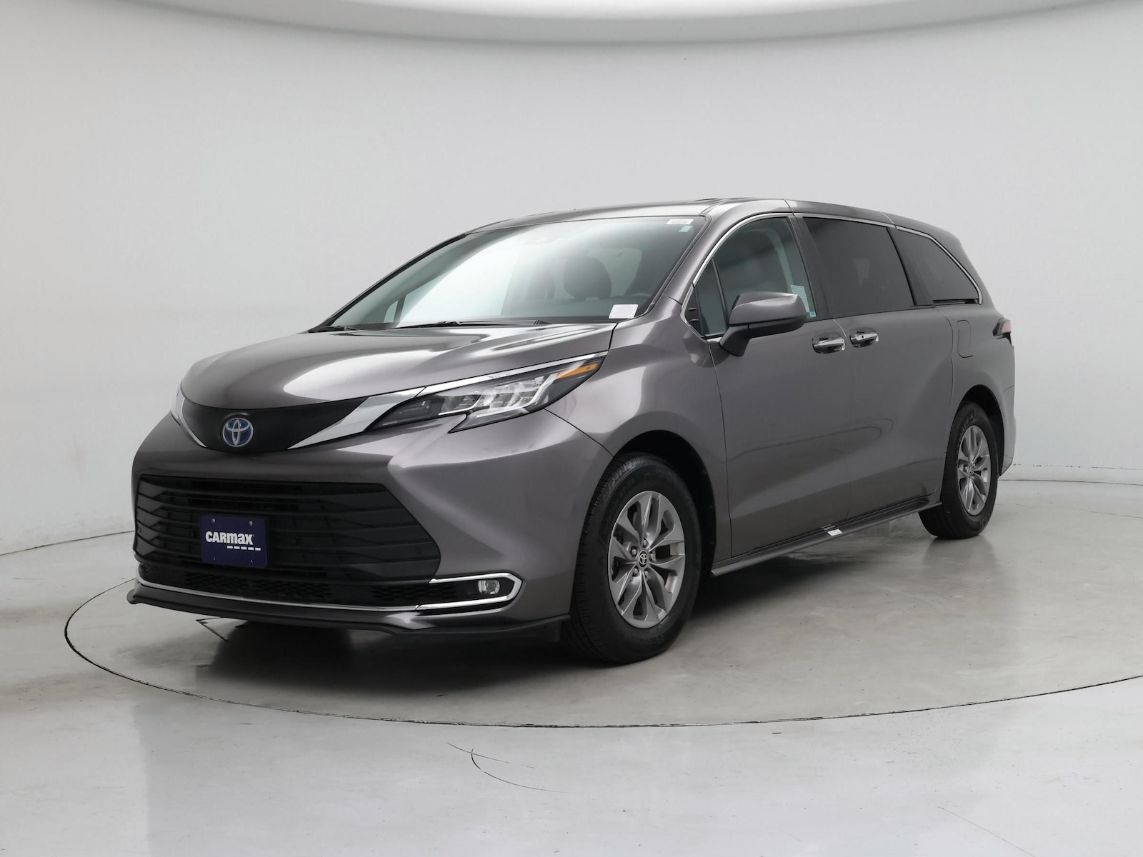 2023 Toyota Sienna XLE - Photo 5