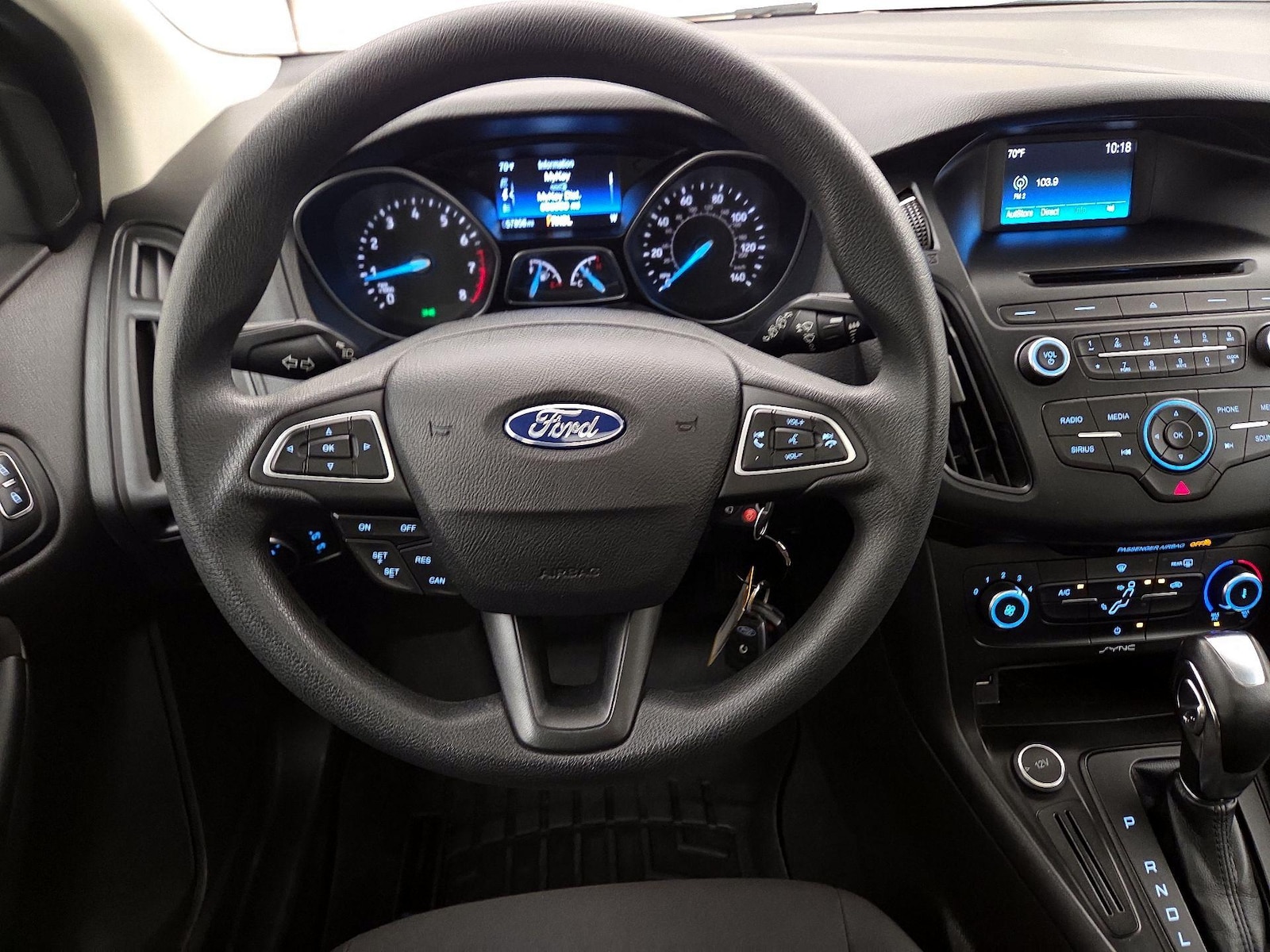 2016 Ford Focus SE - Photo 11