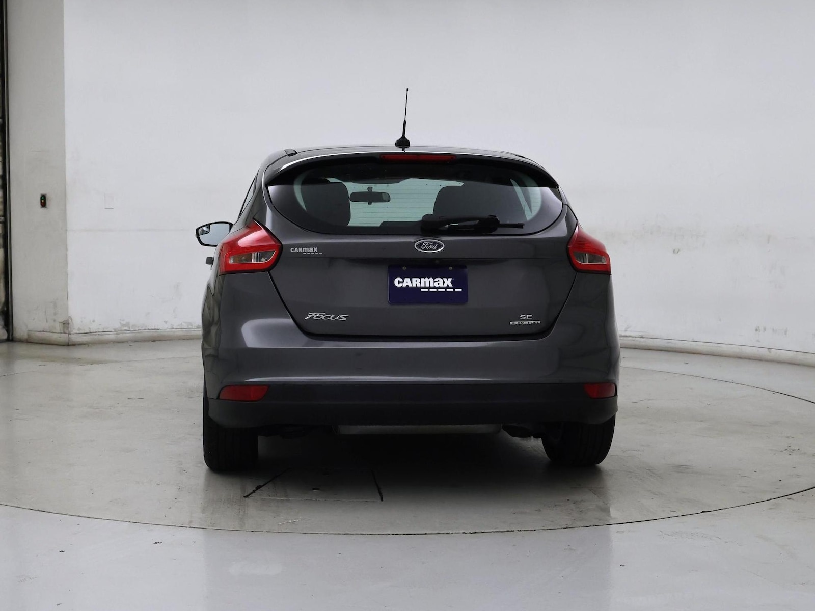 2016 Ford Focus SE - Photo 7