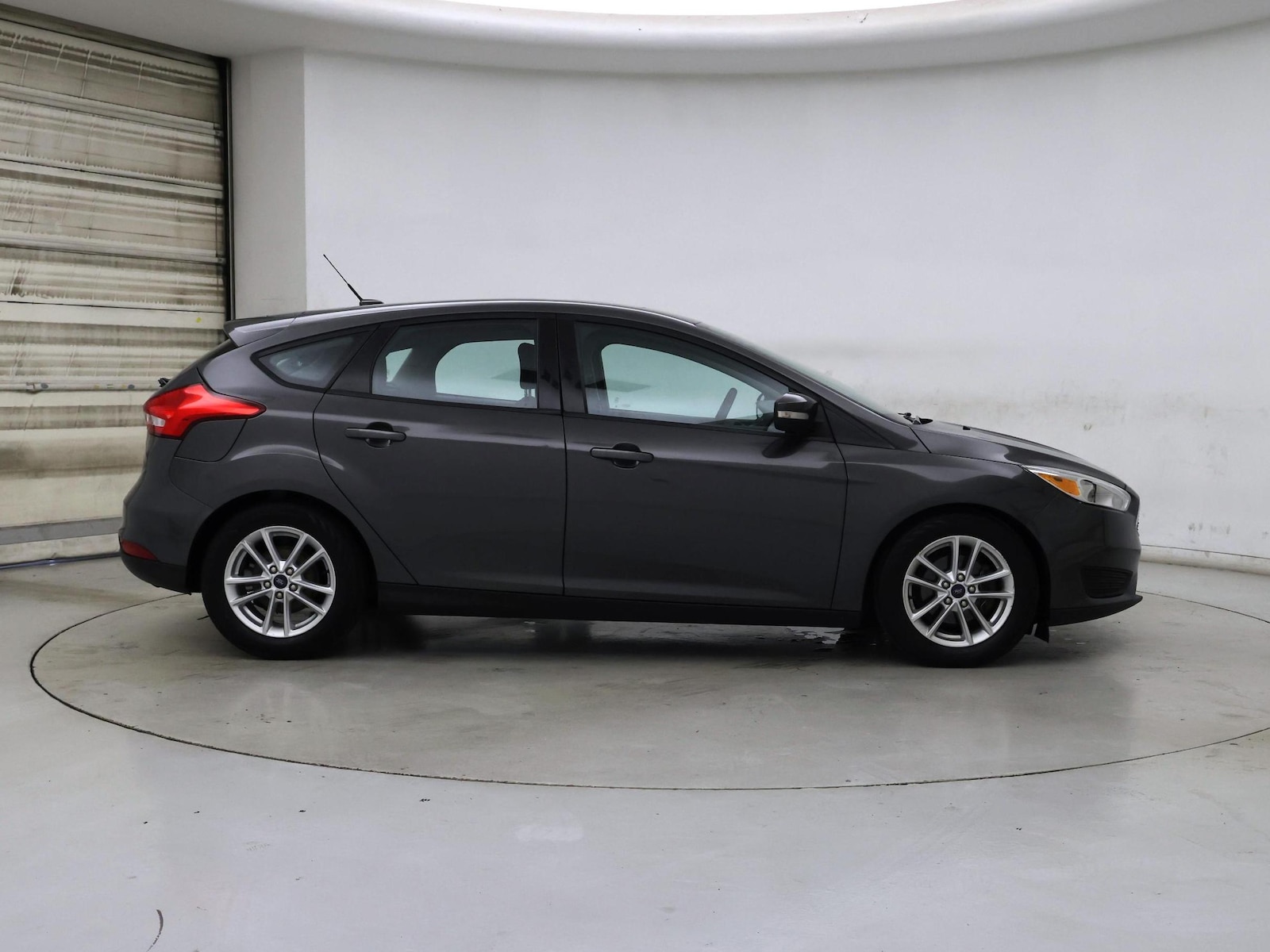 2016 Ford Focus SE - Photo 8