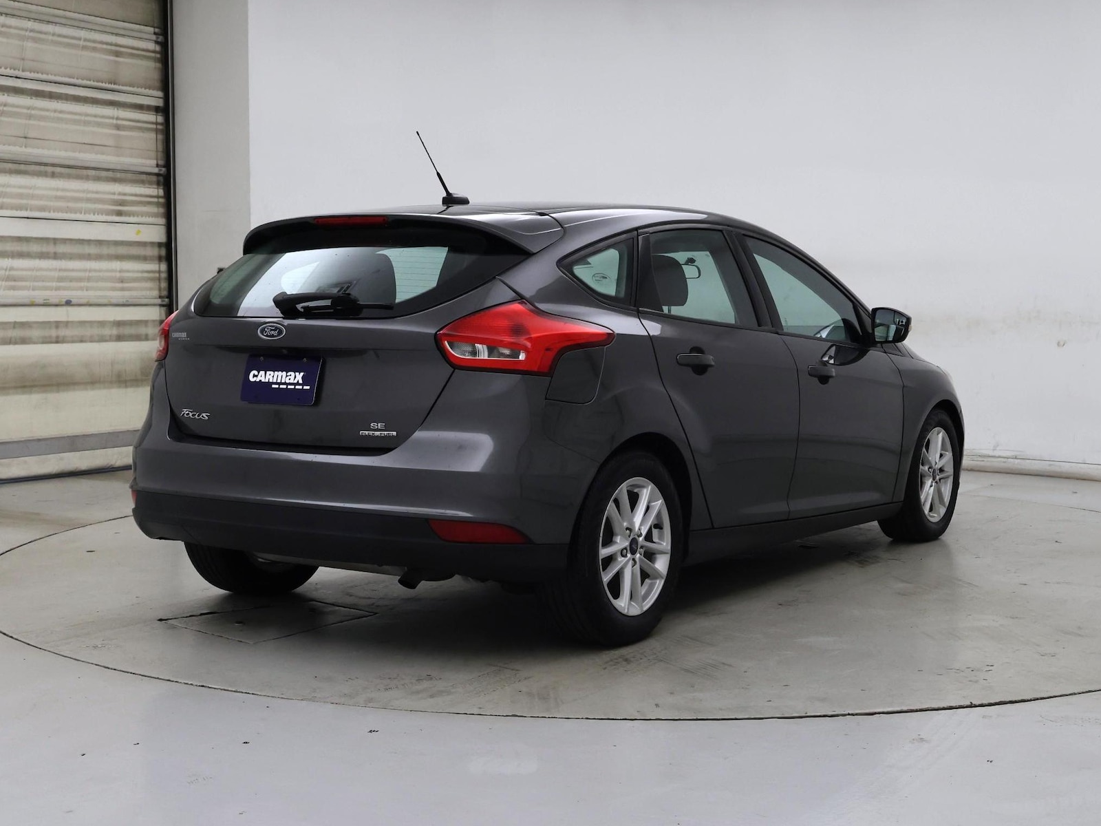 2016 Ford Focus SE - Photo 9