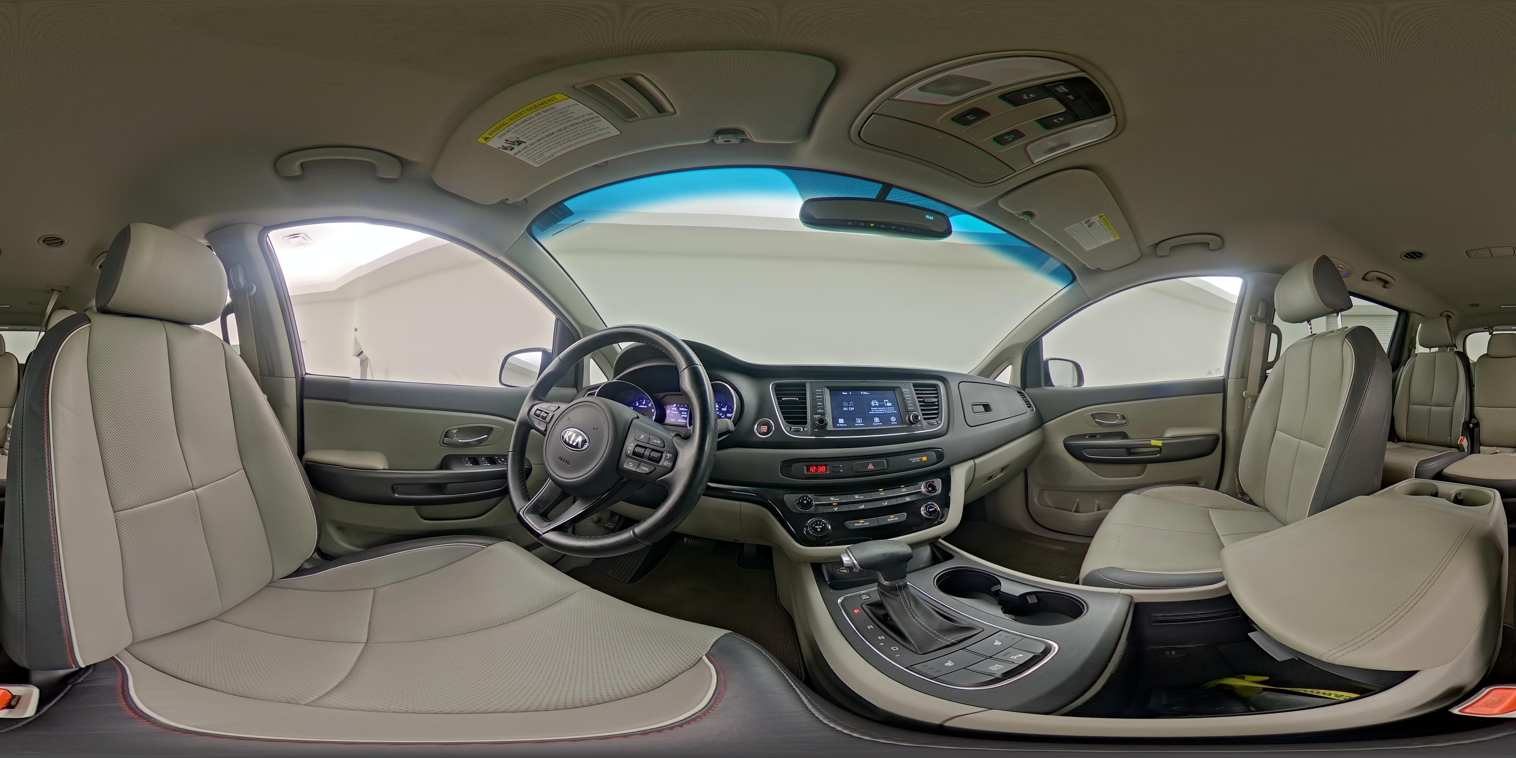 2017 Kia Sedona LX - Photo 25