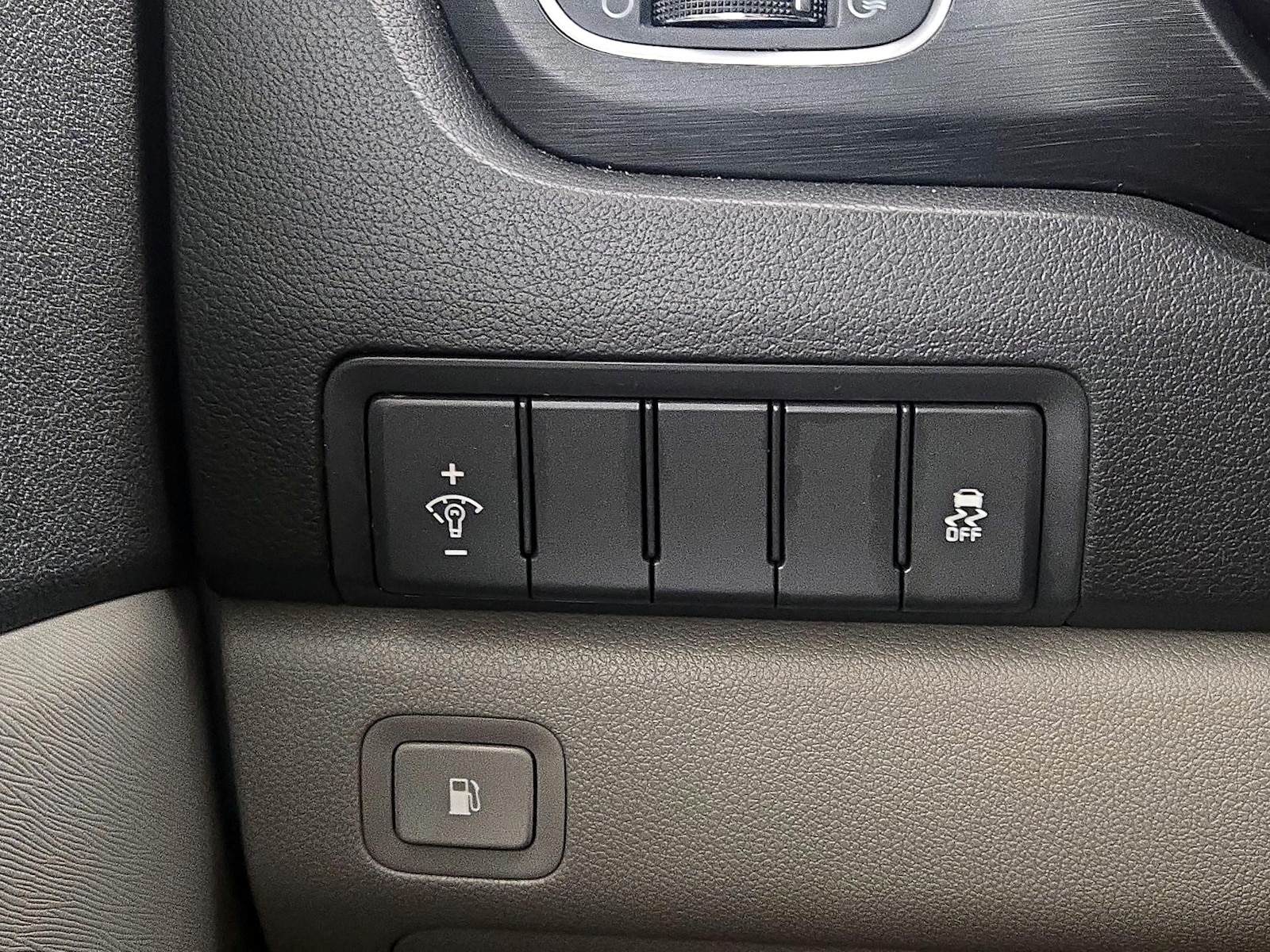 2017 Kia Sedona LX - Photo 14