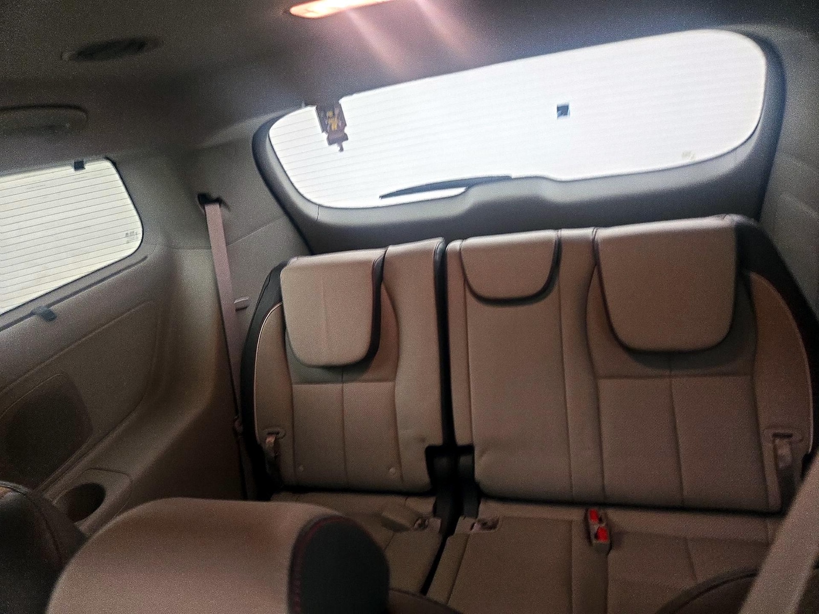 2017 Kia Sedona LX - Photo 21