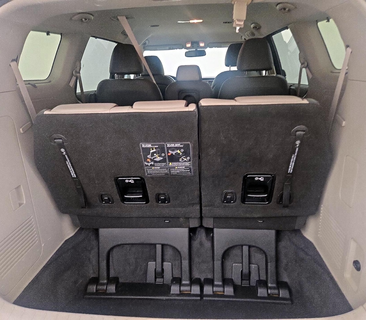 Trunk/Cargo (Seats Up)