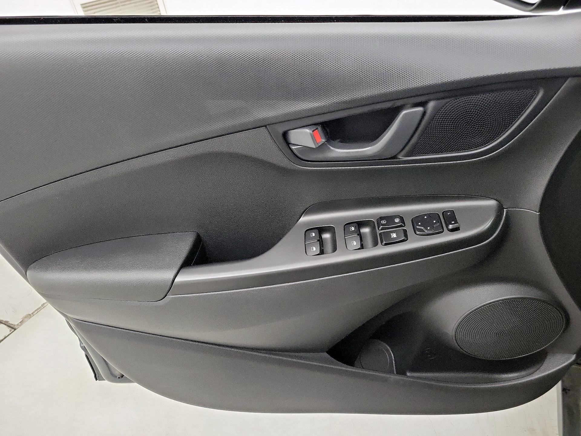 Thumbnail: 2023 Hyundai Kona - 12
