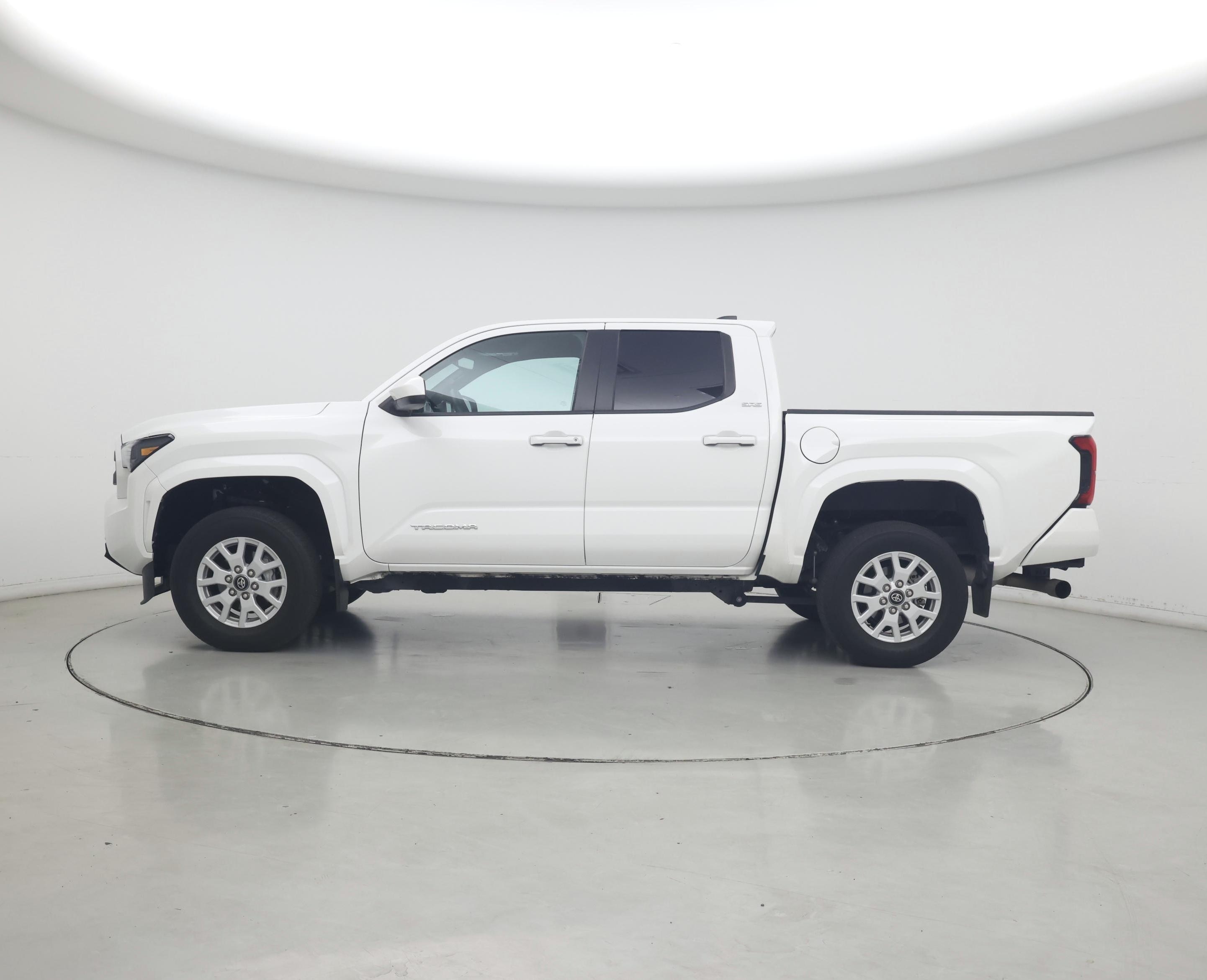 Thumbnail: 2024 Toyota Tacoma - 3