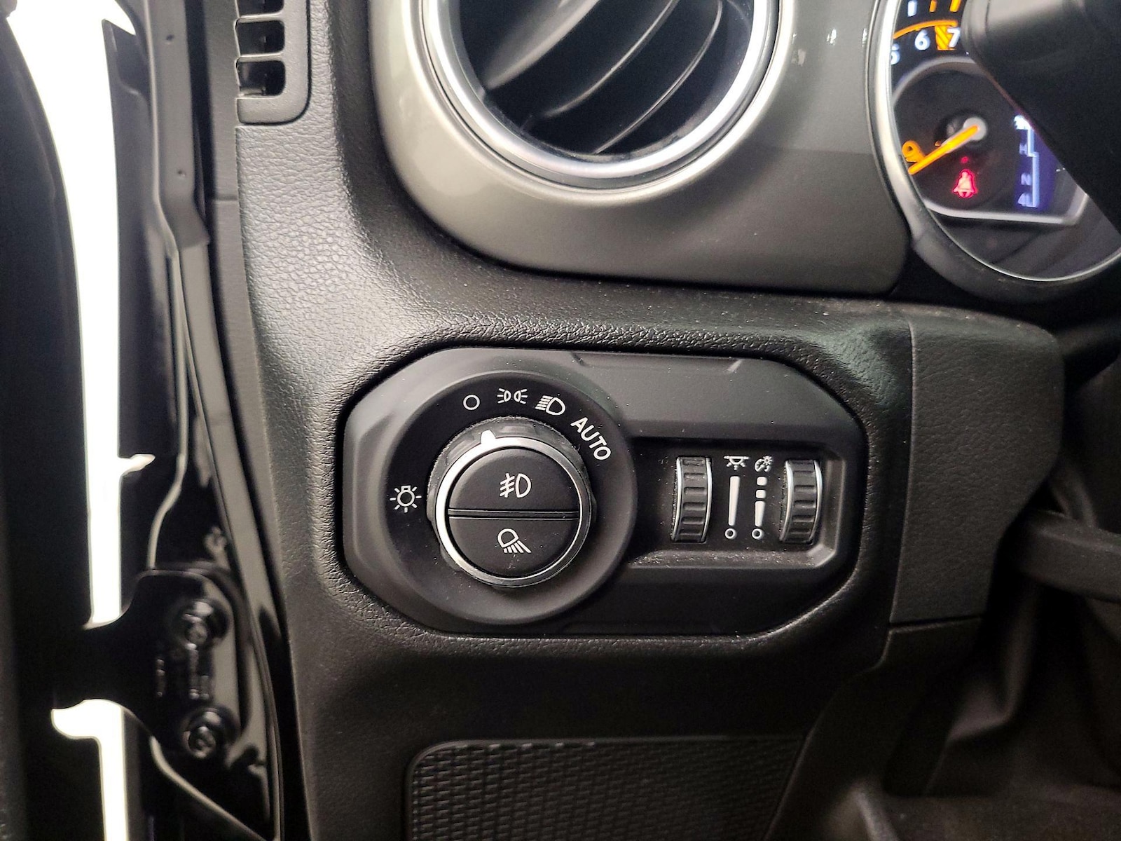 2022 Jeep Gladiator Overland - Photo 14