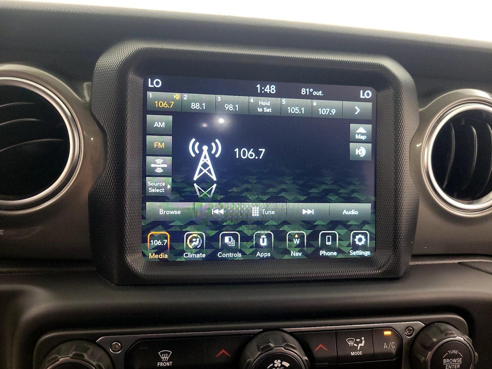 2022 Jeep Gladiator Overland - Photo 17