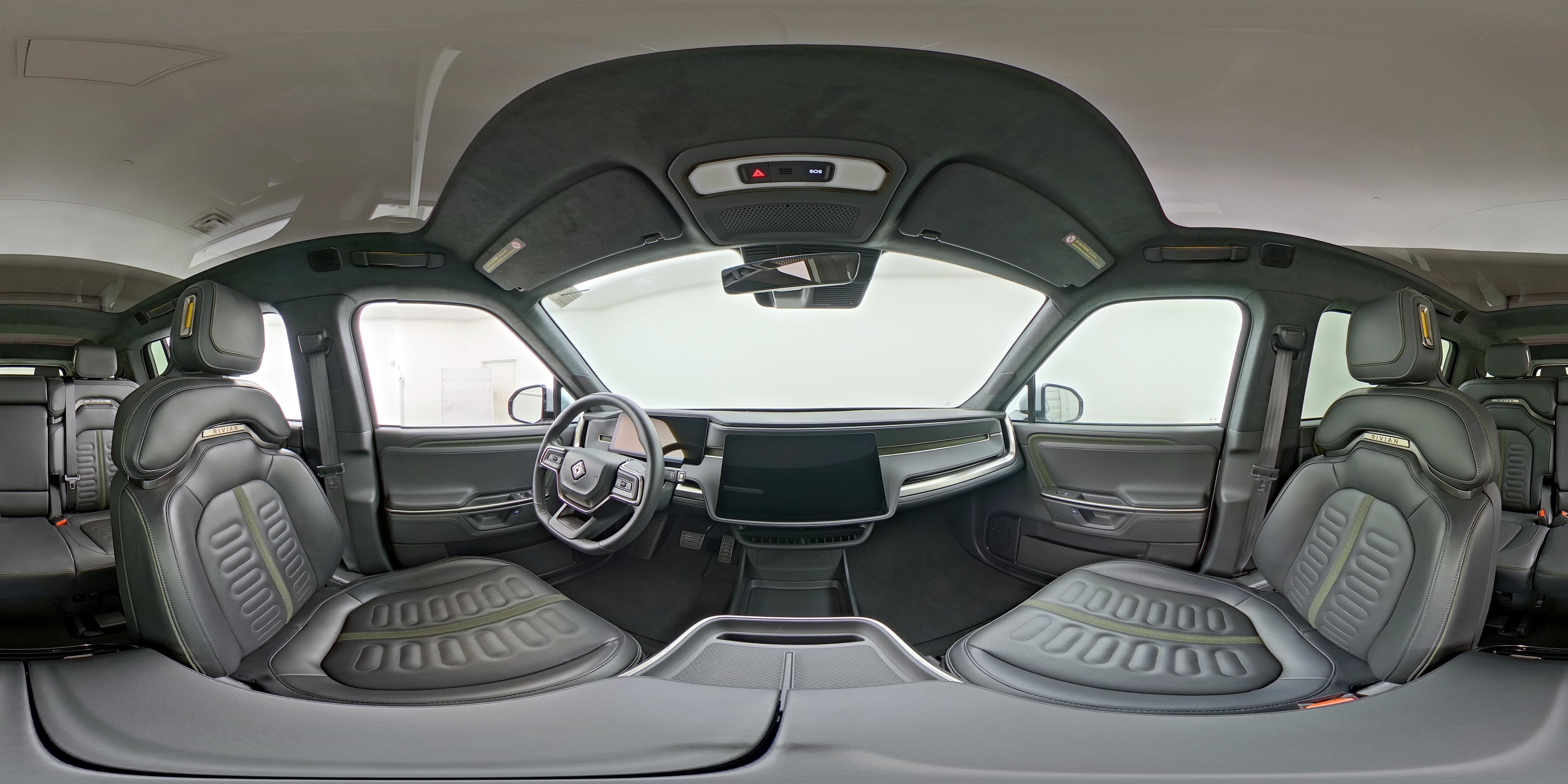 2025 Rivian R1S Adventure - Photo 27