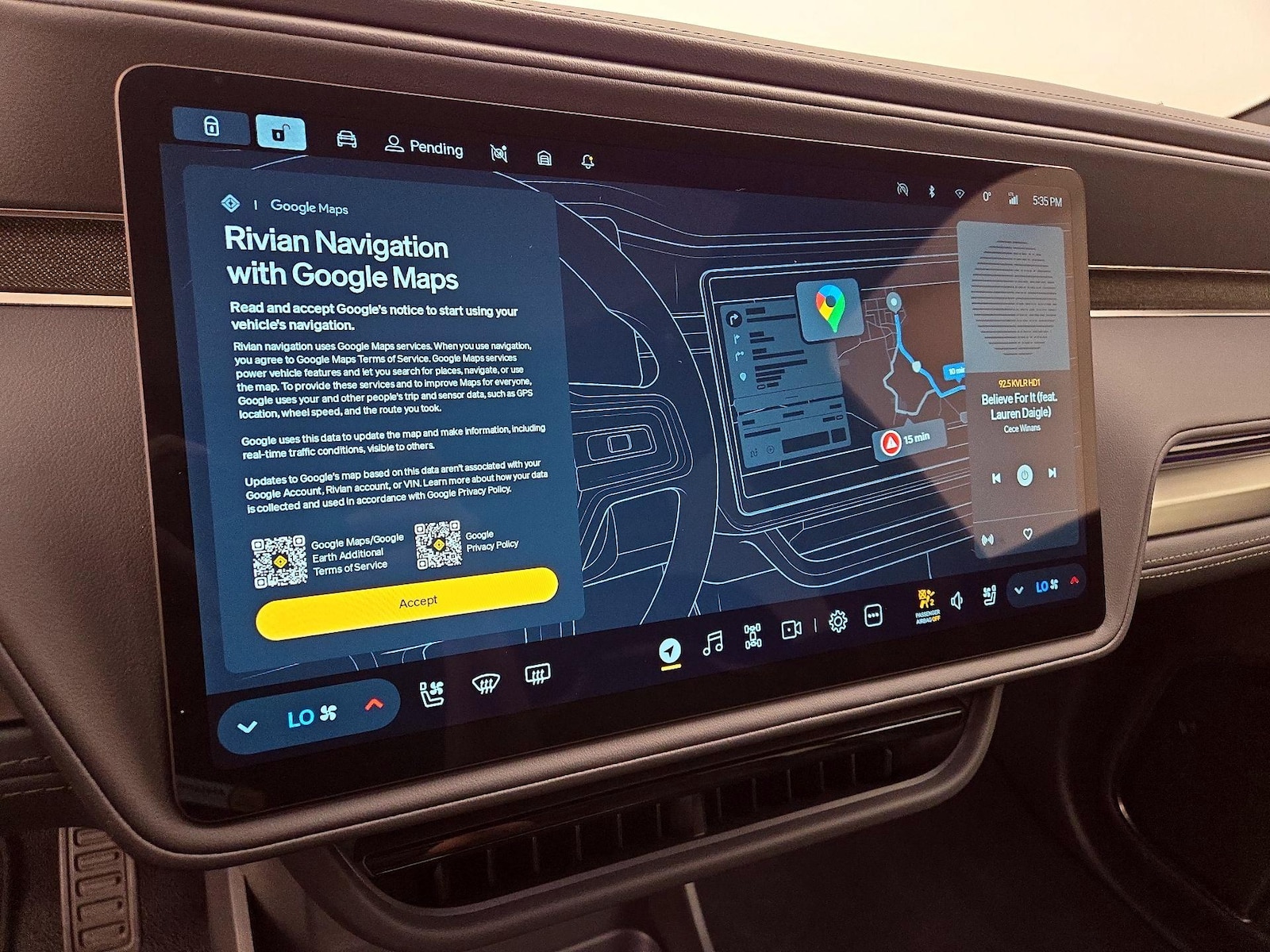 2025 Rivian R1S Adventure - Photo 14