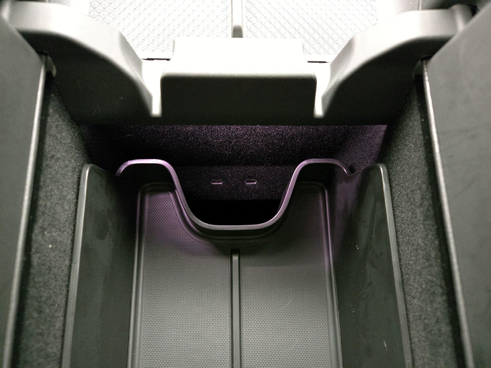 2025 Rivian R1S Adventure - Photo 19