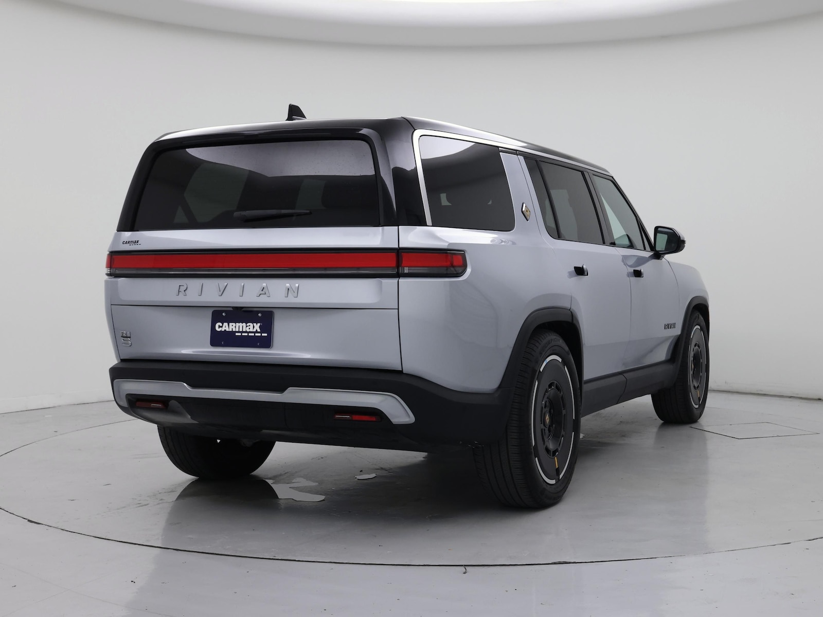 2025 Rivian R1S Adventure - Photo 9