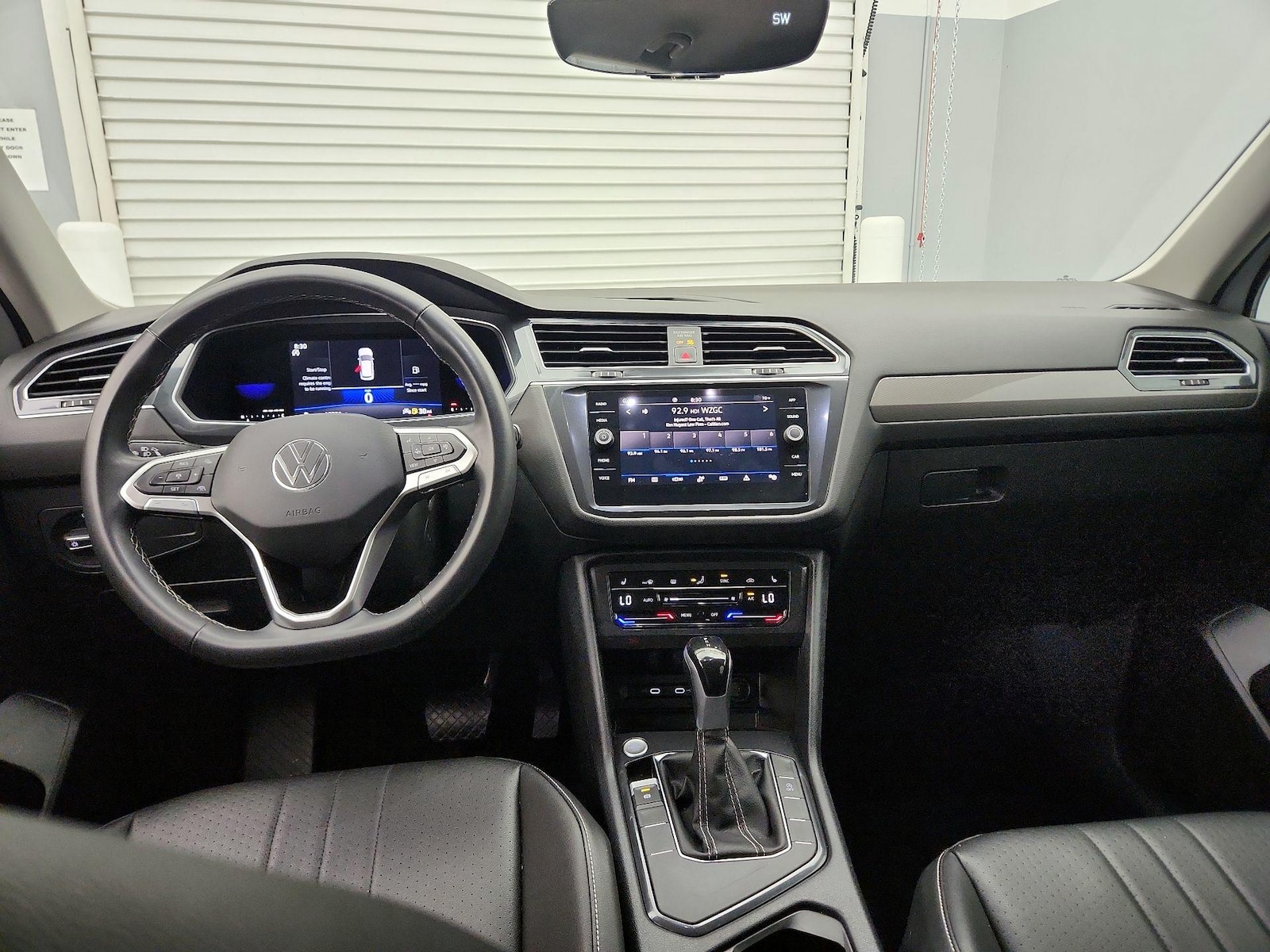 2022 Volkswagen Tiguan SE - Photo 10