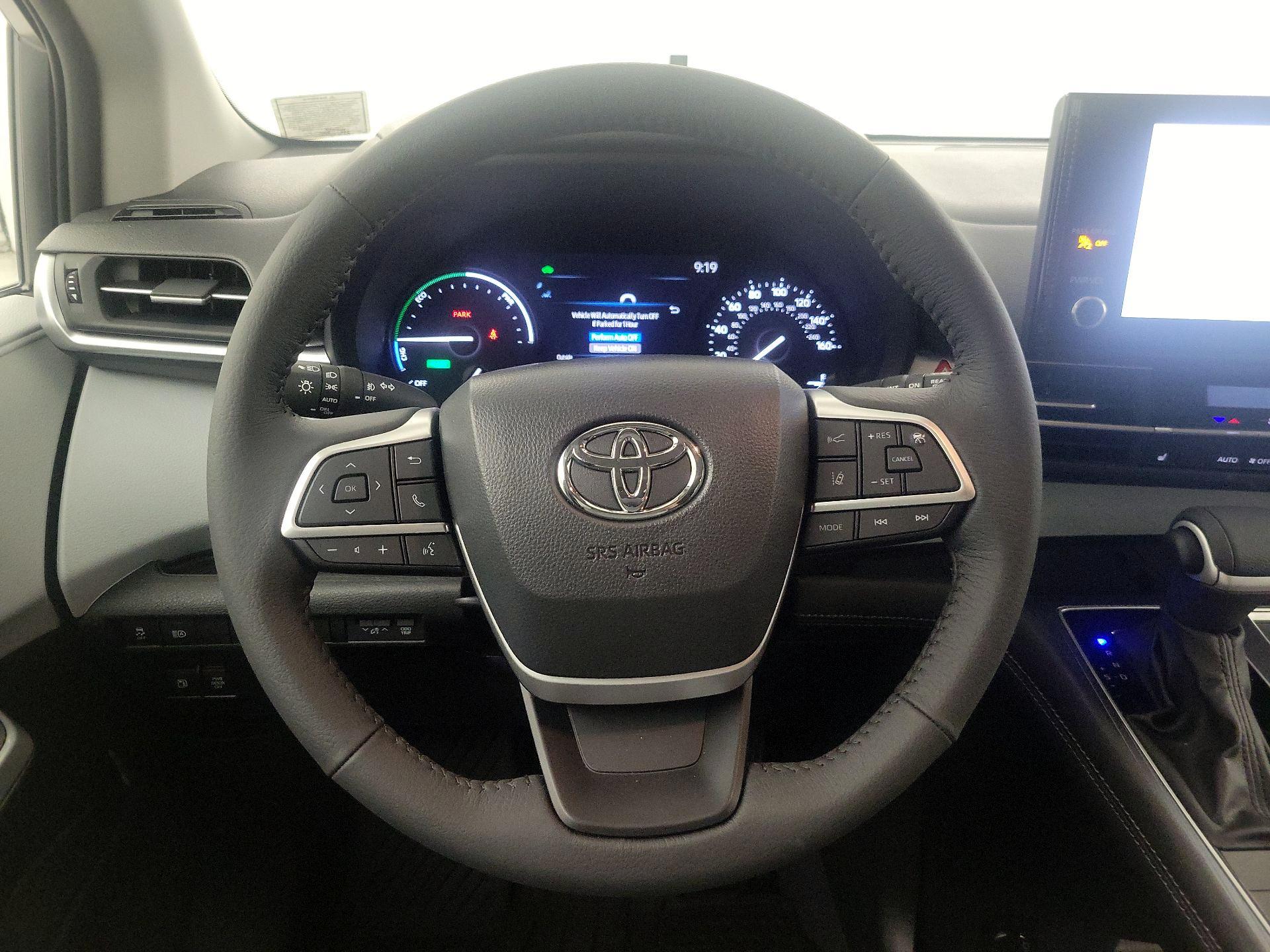 Thumbnail: 2026 Toyota Sienna - 10