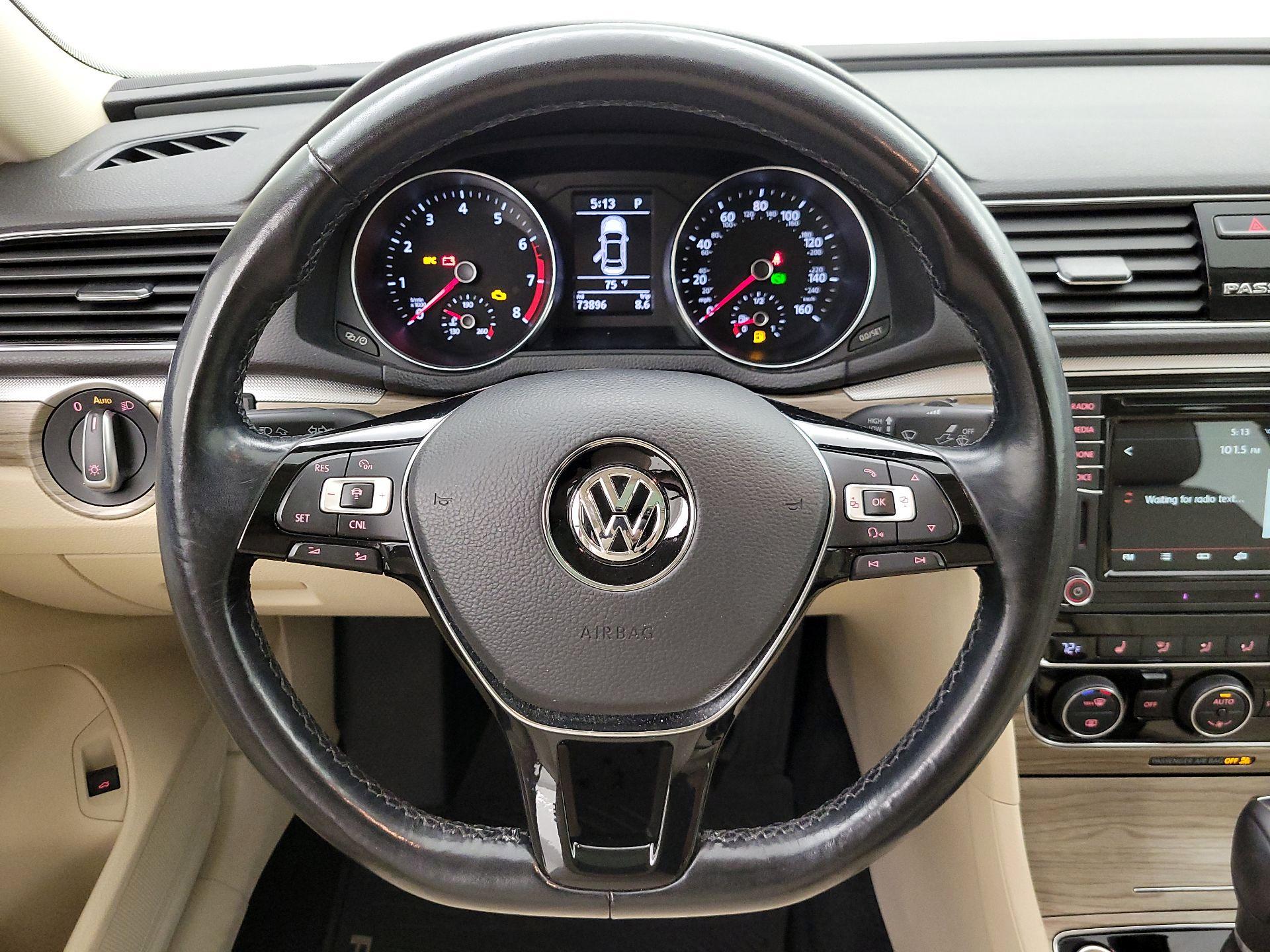 Thumbnail: 2018 Volkswagen Passat - 10