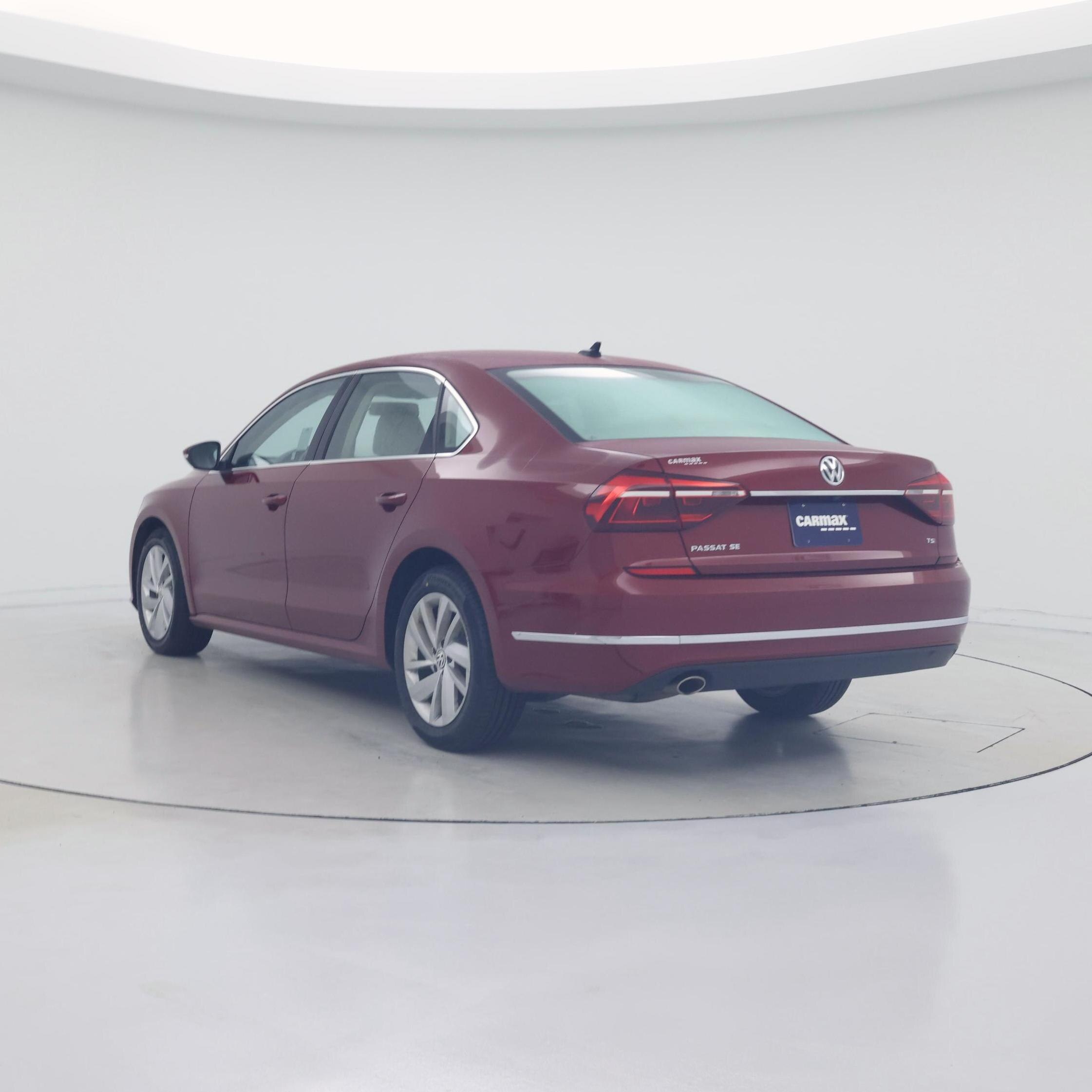 Thumbnail: 2018 Volkswagen Passat - 2