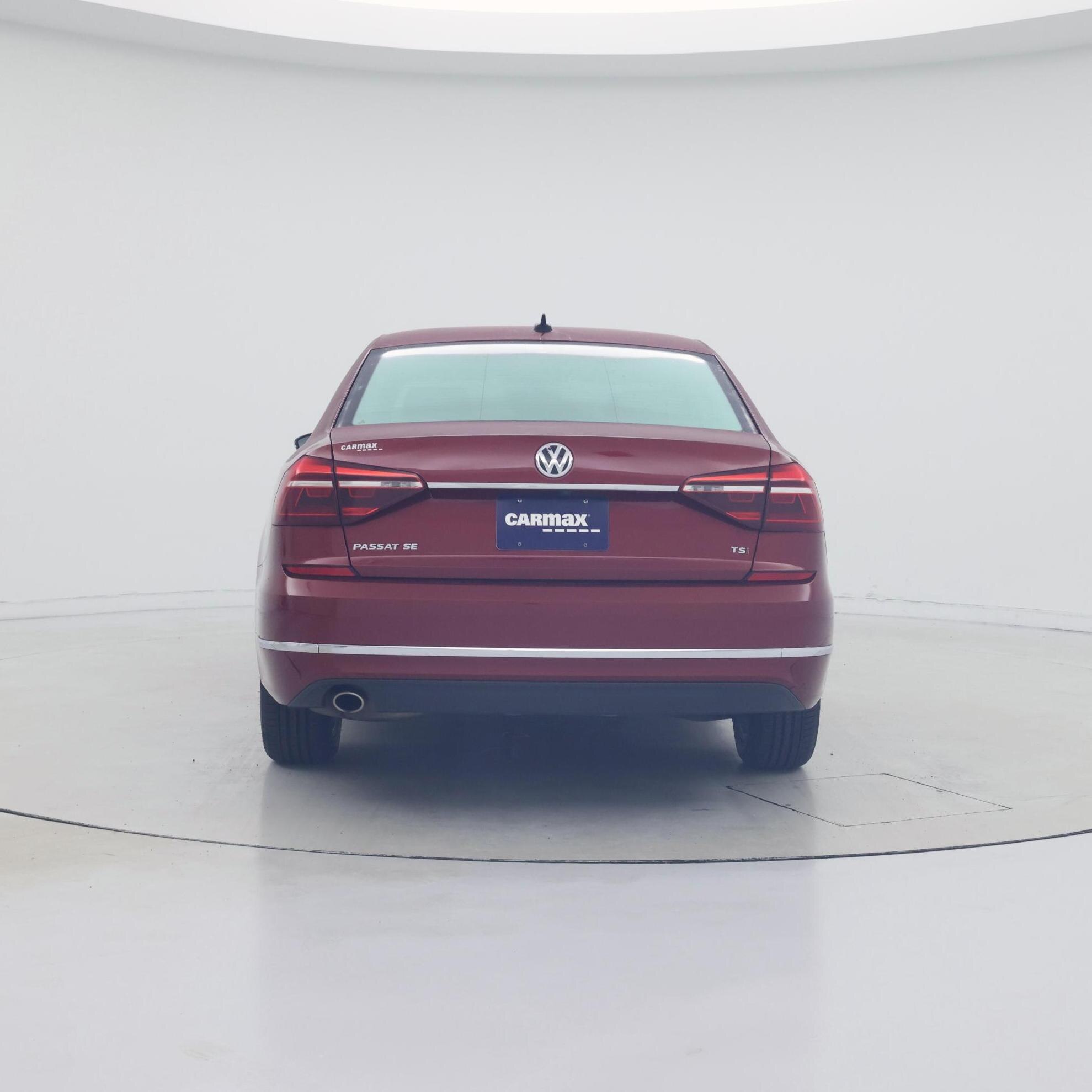 Thumbnail: 2018 Volkswagen Passat - 6