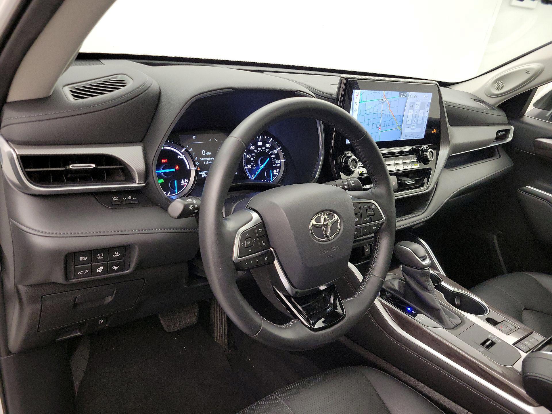 Thumbnail: 2020 Toyota Highlander - 9