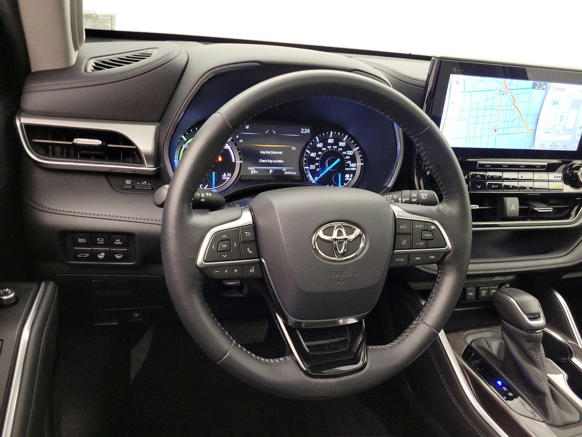 Thumbnail: 2020 Toyota Highlander - 10