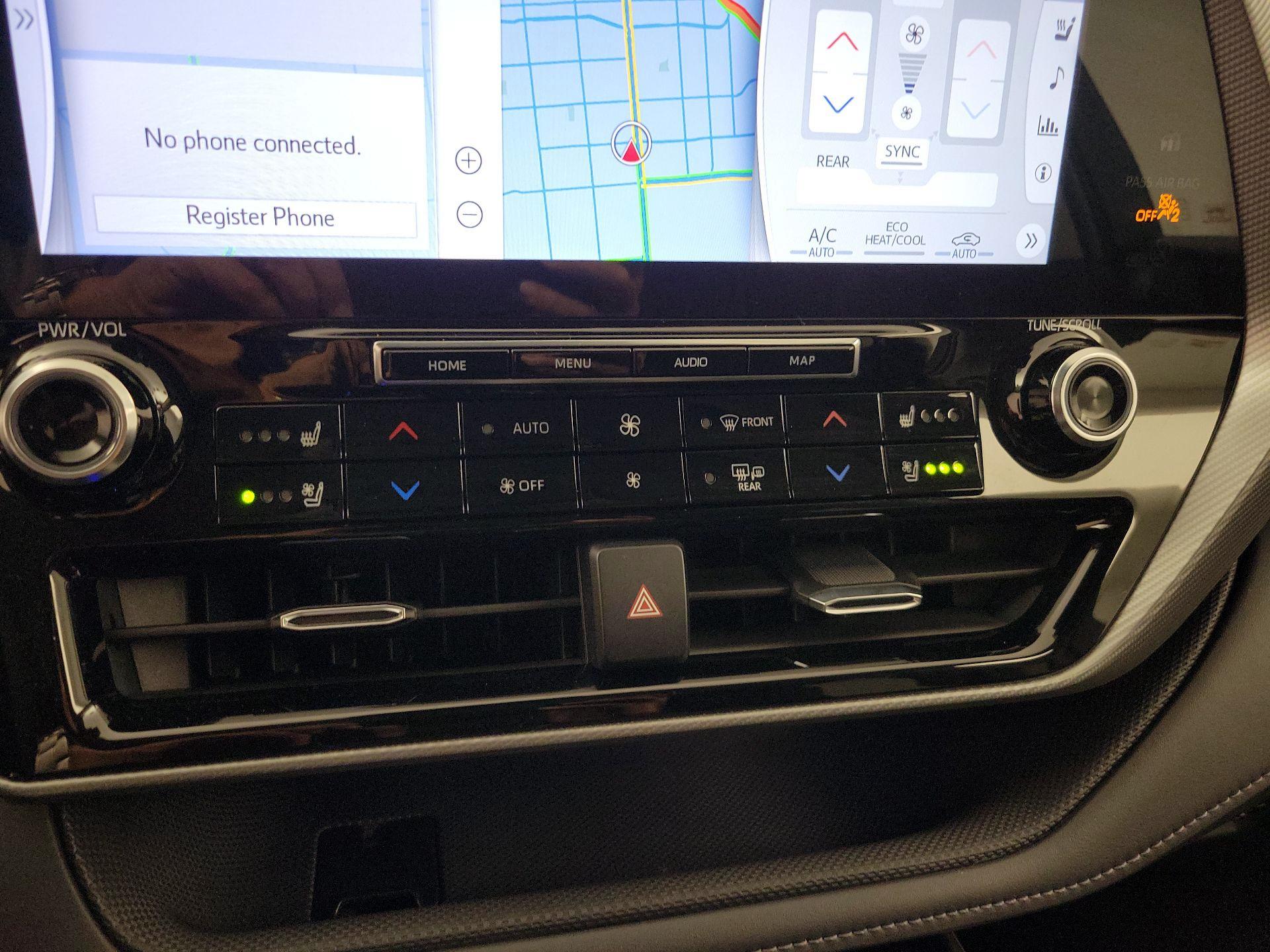 Thumbnail: 2020 Toyota Highlander - 17