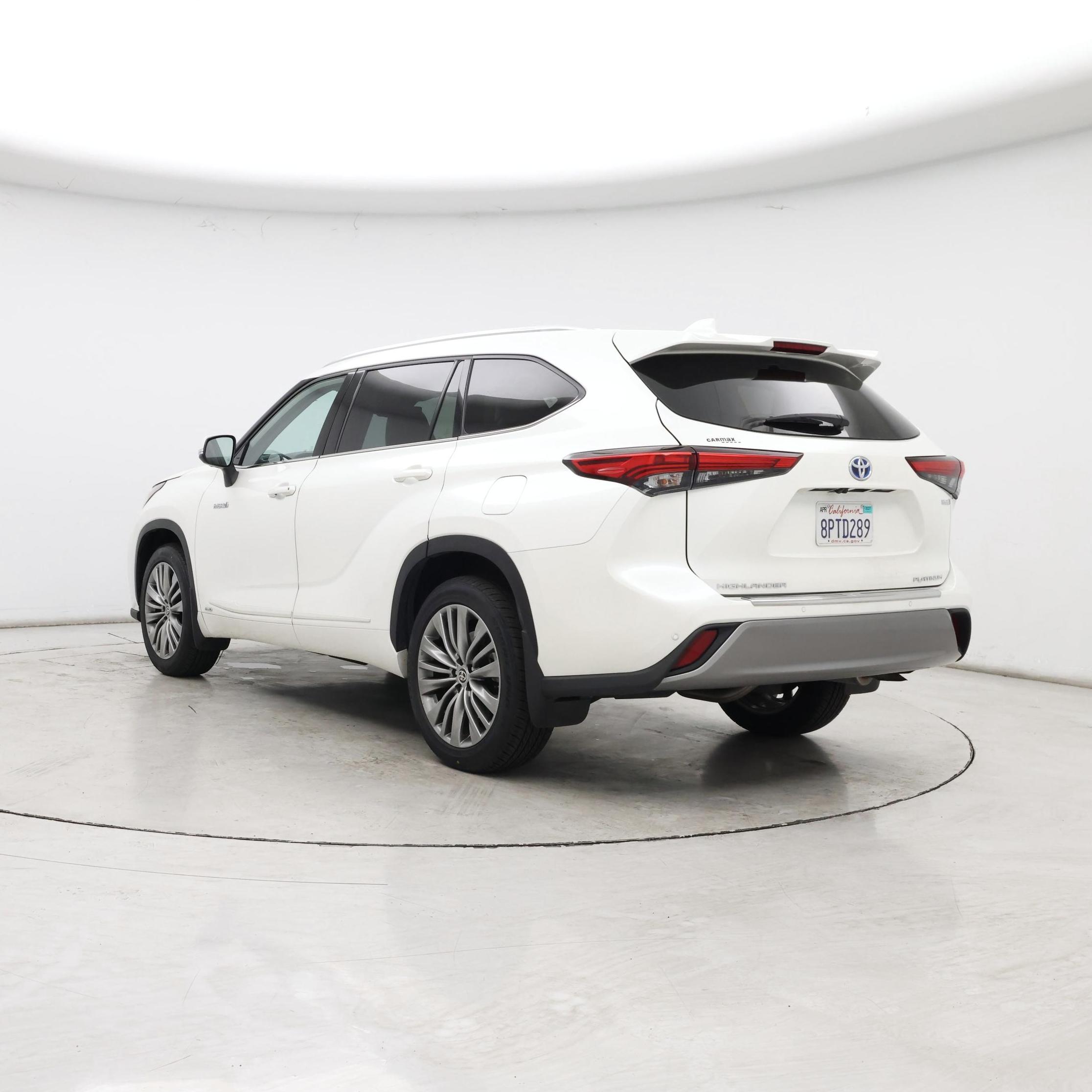 Thumbnail: 2020 Toyota Highlander - 2
