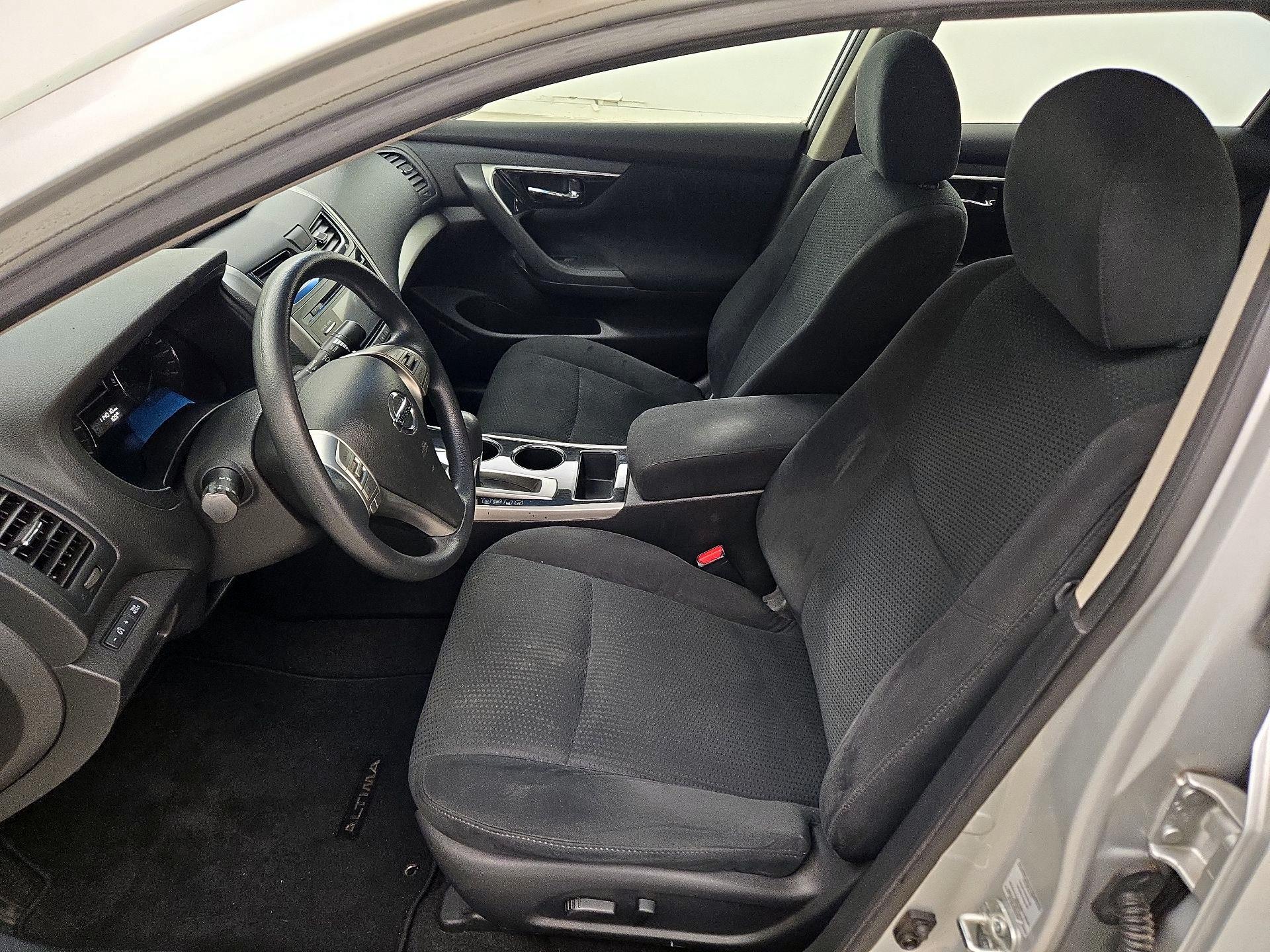 Thumbnail: 2014 Nissan Altima - 11