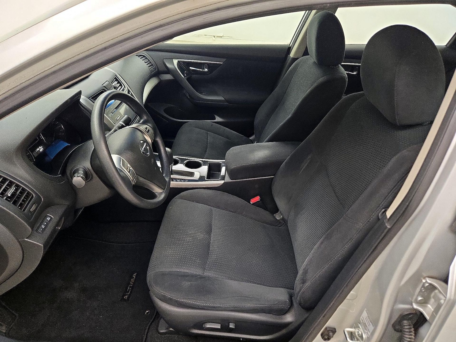 Power Seat(s) & Side Airbags