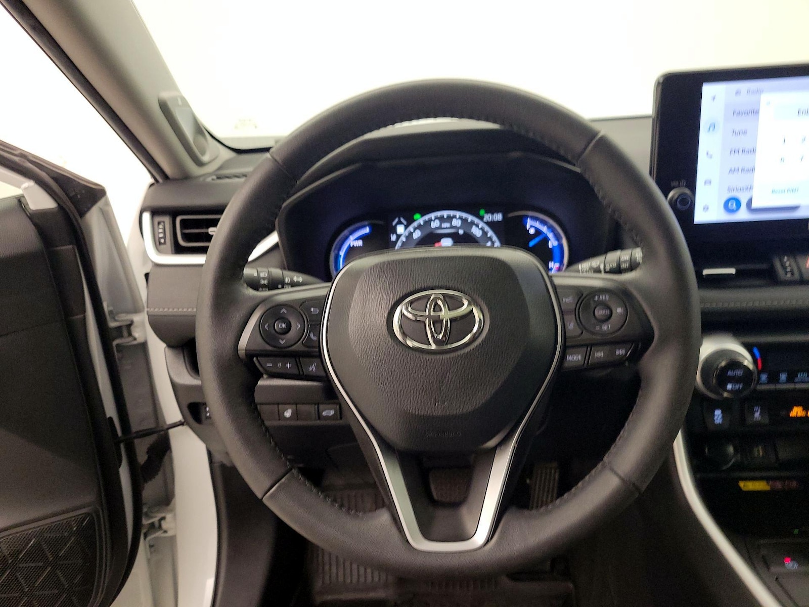 2023 Toyota RAV4 XLE Premium - Photo 11