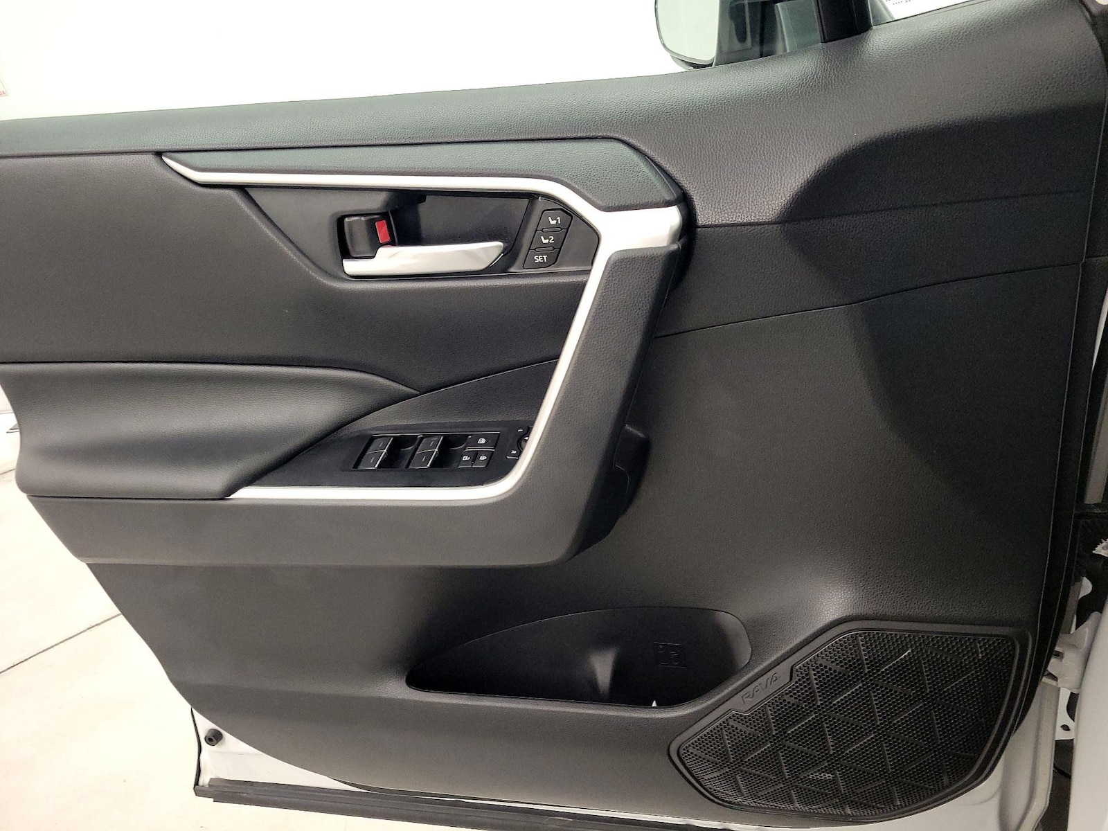 2023 Toyota RAV4 XLE Premium - Photo 13
