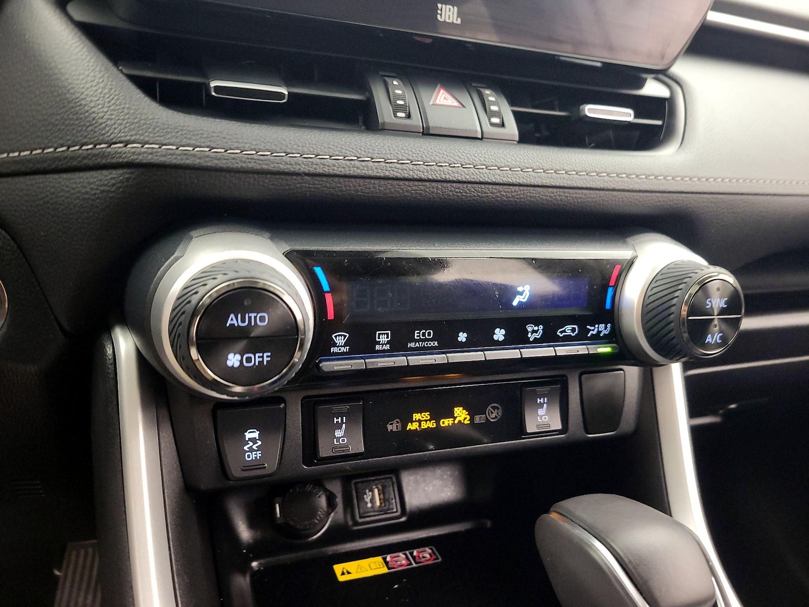2023 Toyota RAV4 XLE Premium - Photo 17